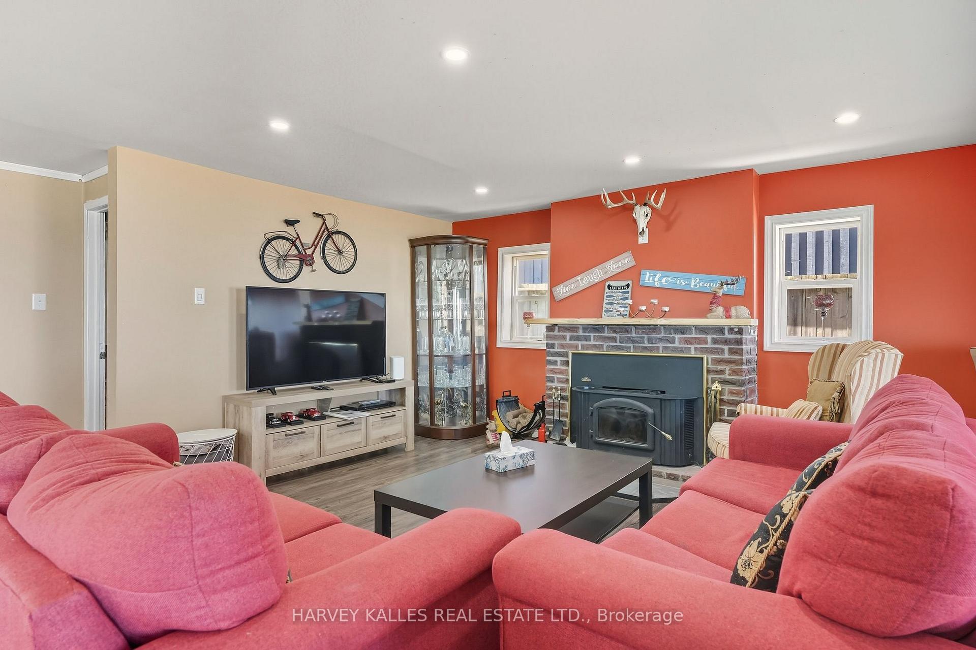 72 Lakeside Drive