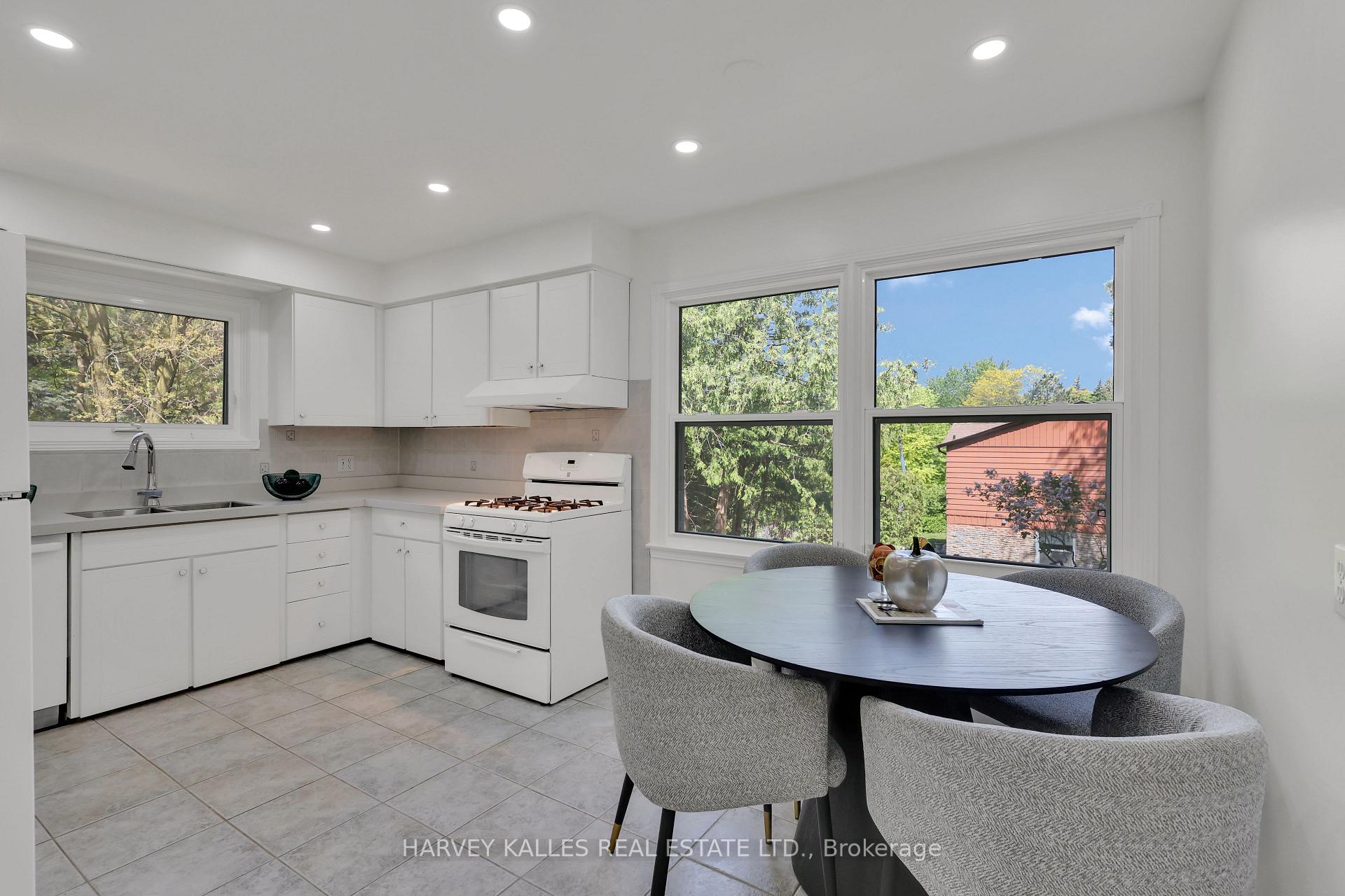 62 Aberfeldy Crescent