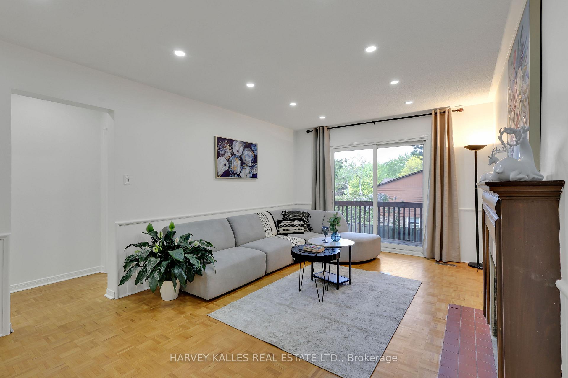 62 Aberfeldy Crescent