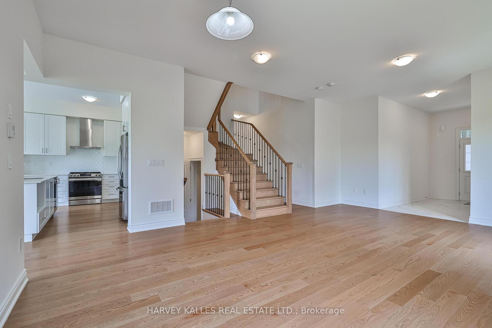 4 Meadow Vista Crescent