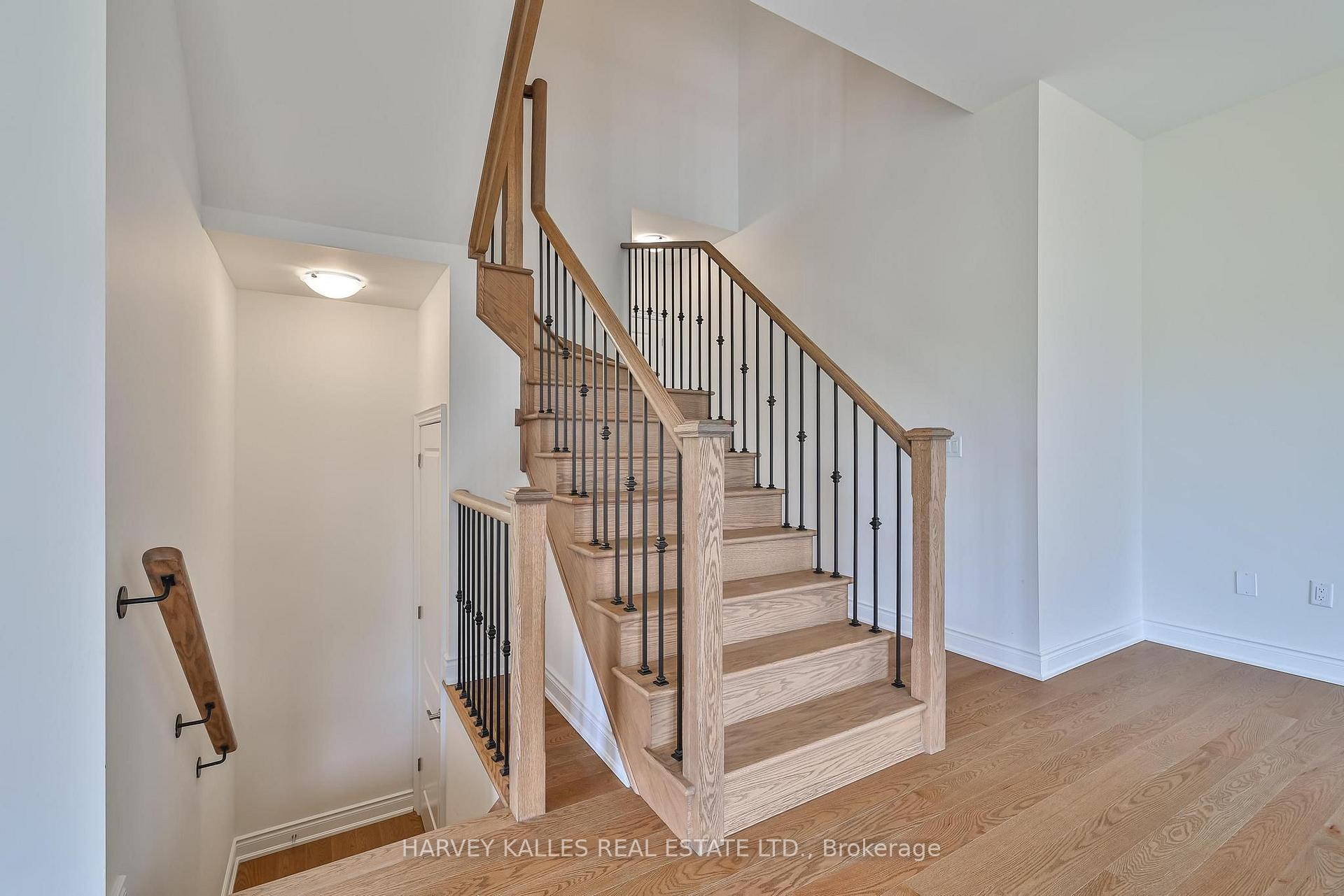 4 Meadow Vista Crescent