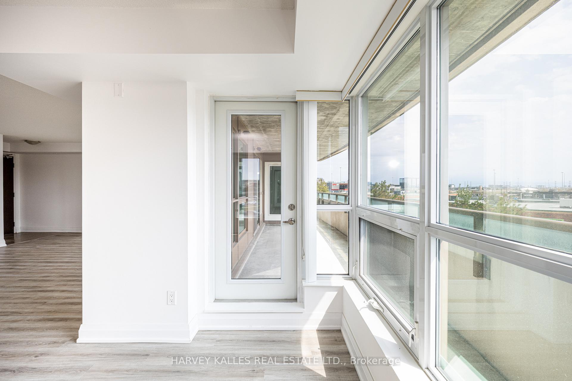 75 Norman Bethune Avenue 317