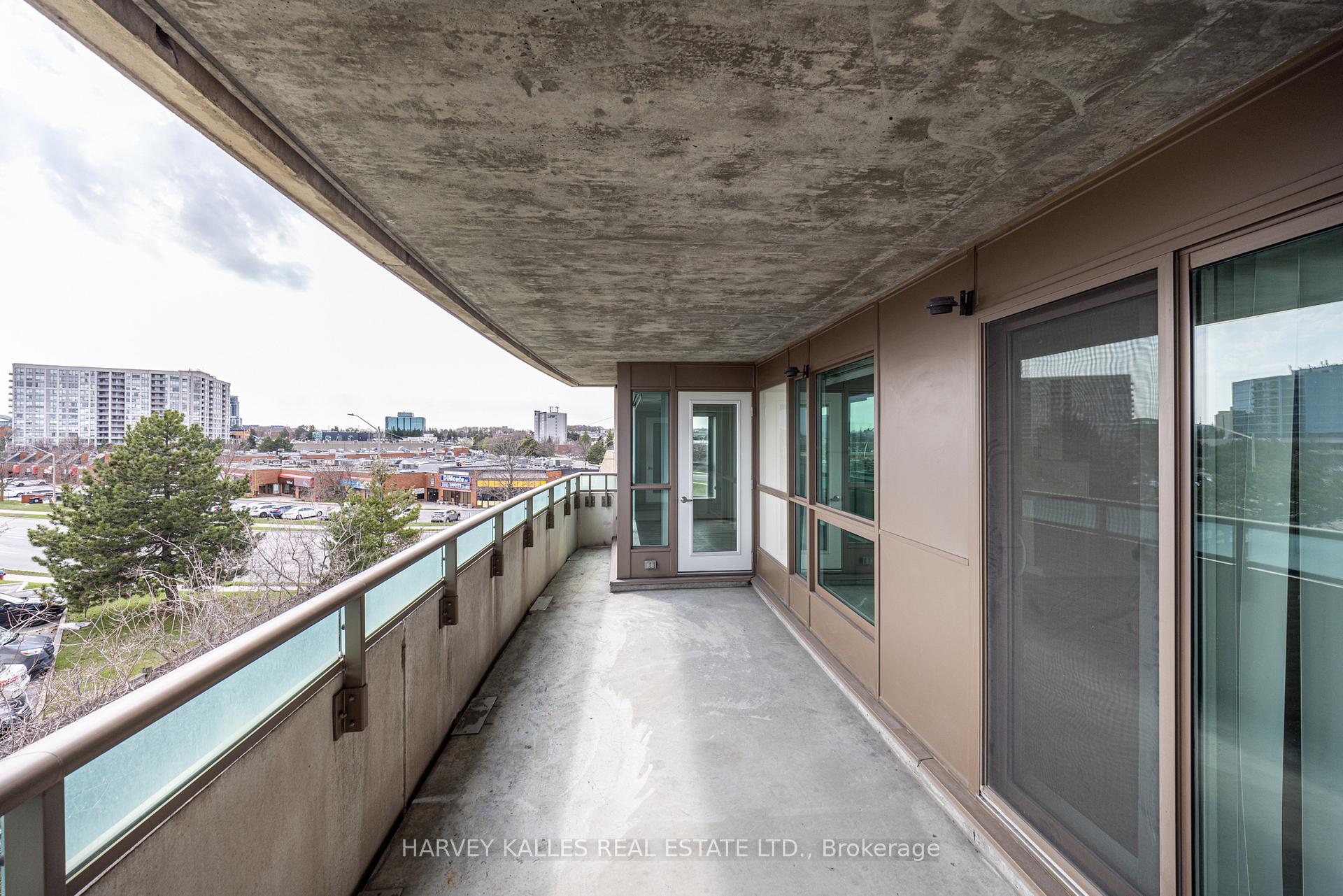 75 Norman Bethune Avenue 317