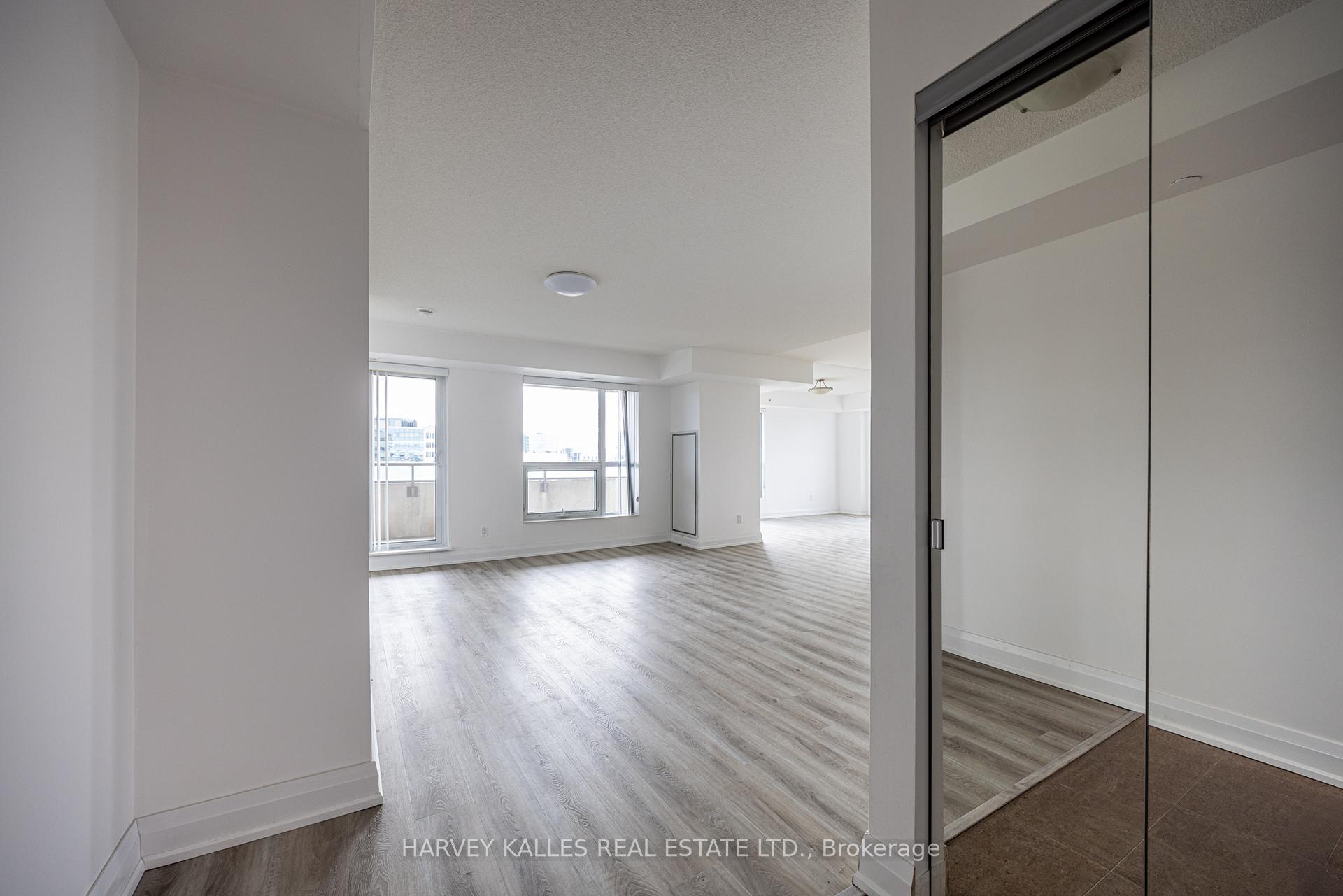 75 Norman Bethune Avenue 317