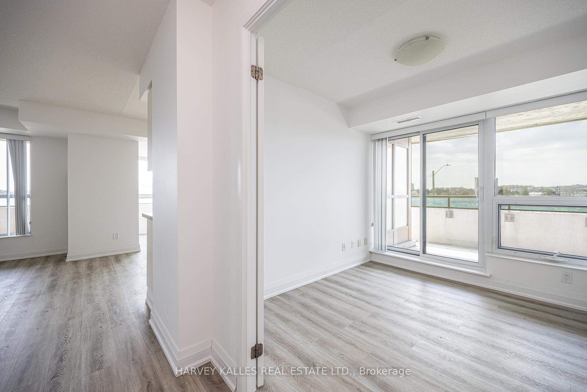 75 Norman Bethune Avenue 317