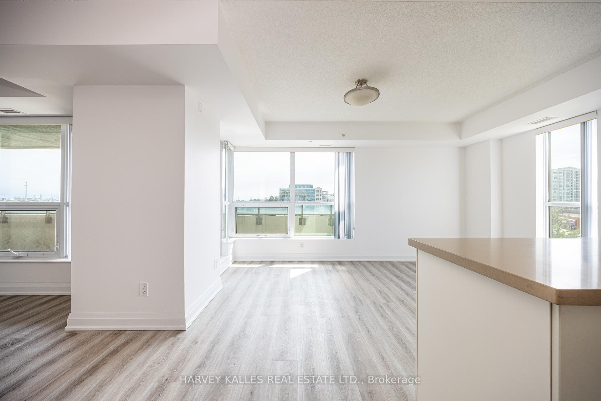 75 Norman Bethune Avenue 317