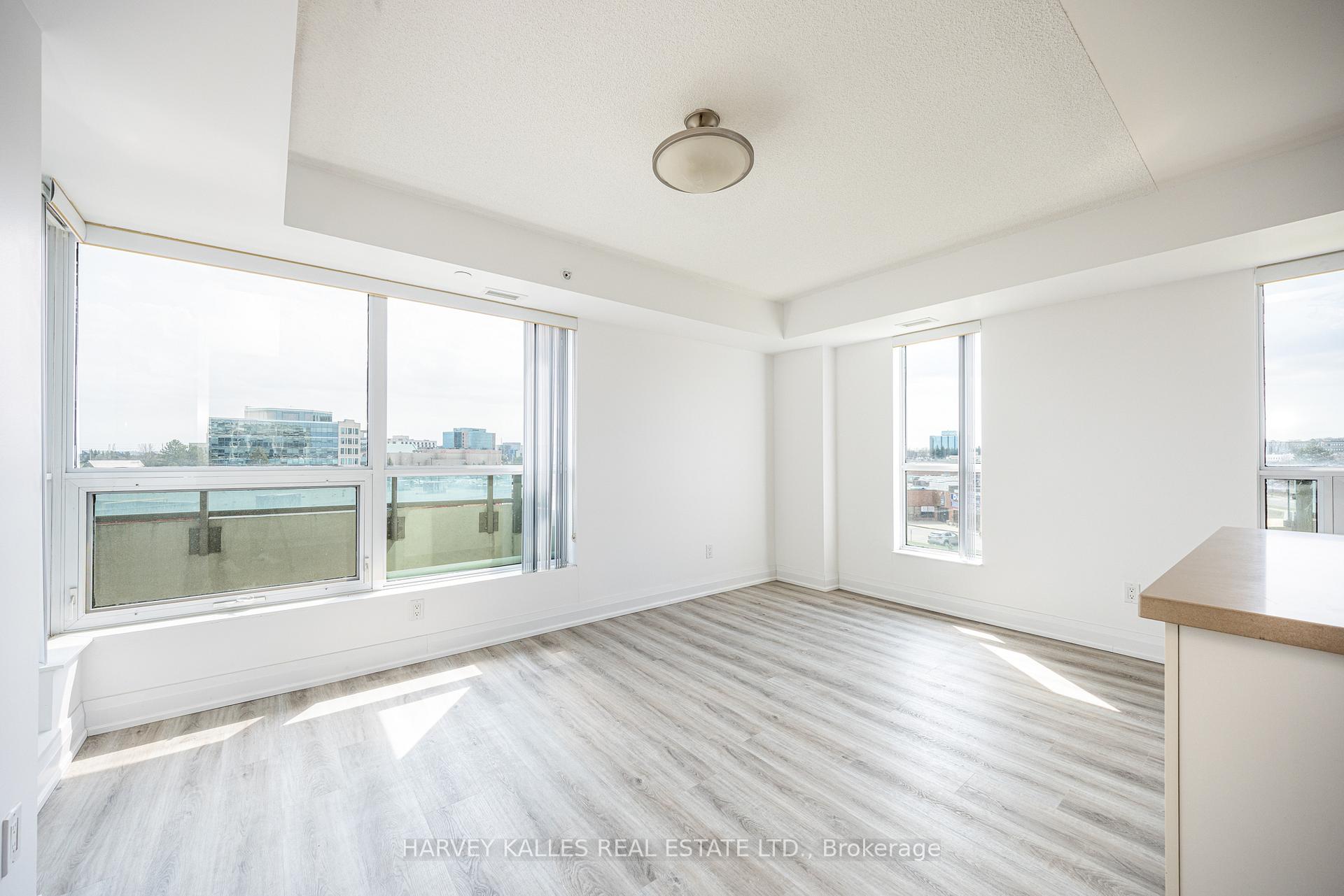 75 Norman Bethune Avenue 317