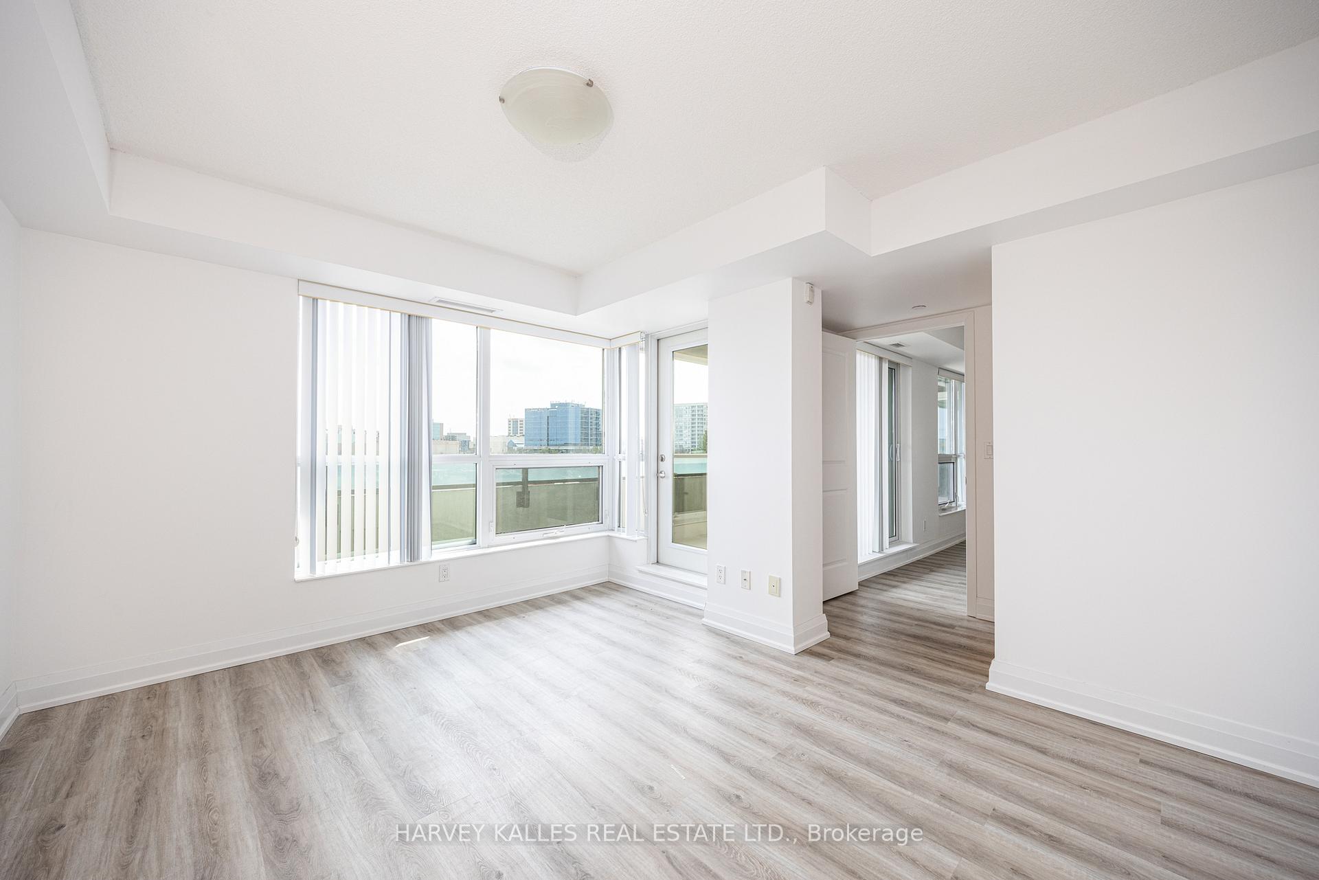 75 Norman Bethune Avenue 317