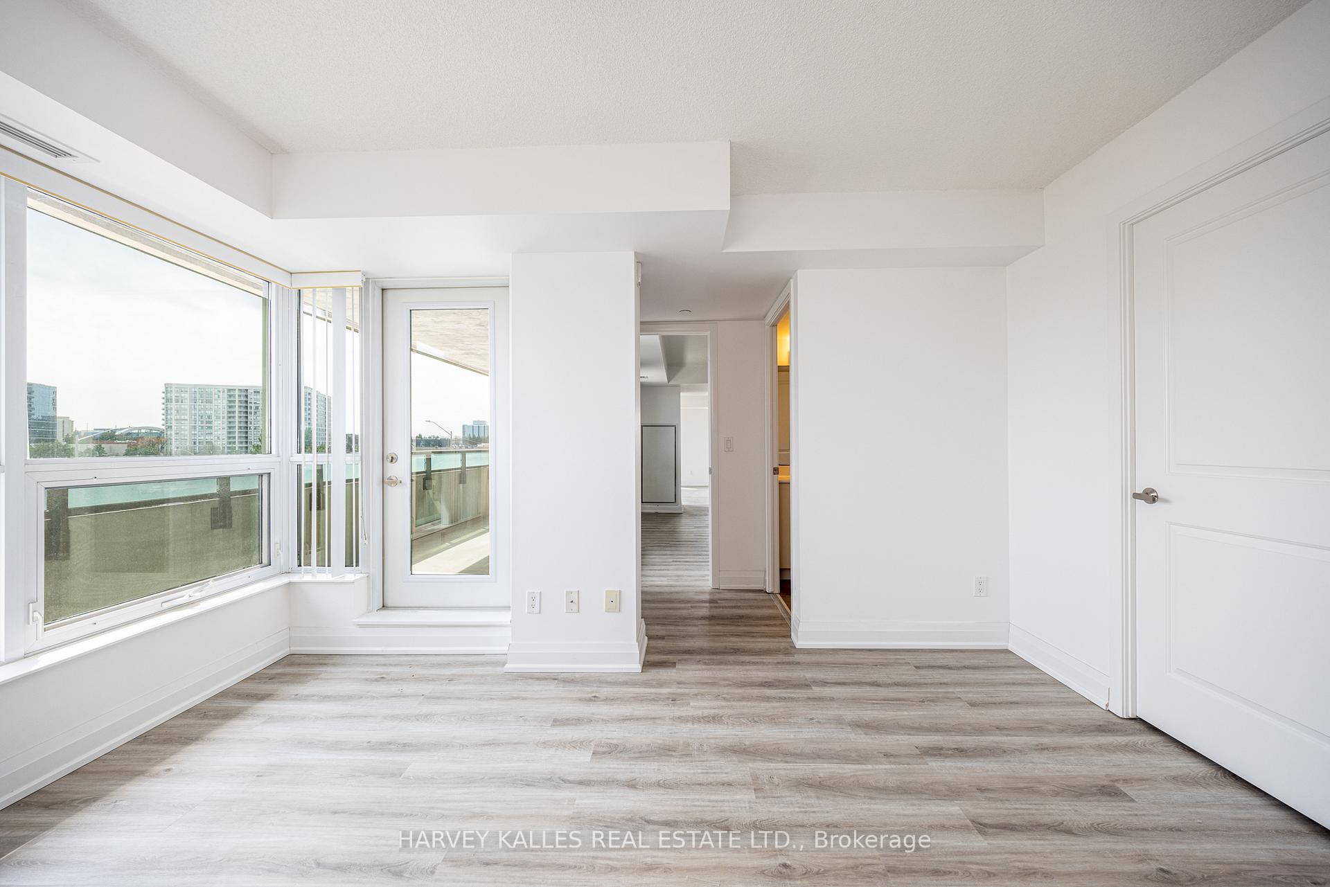 75 Norman Bethune Avenue 317