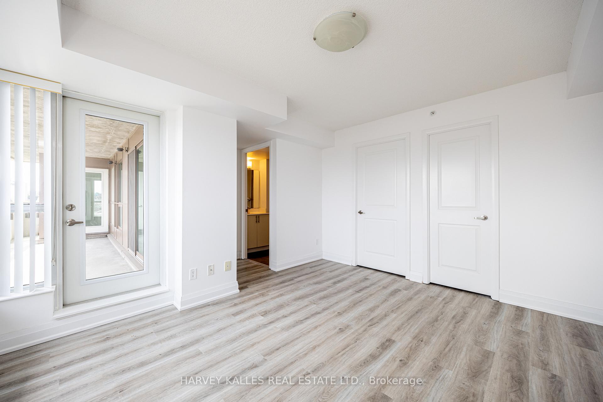 75 Norman Bethune Avenue 317