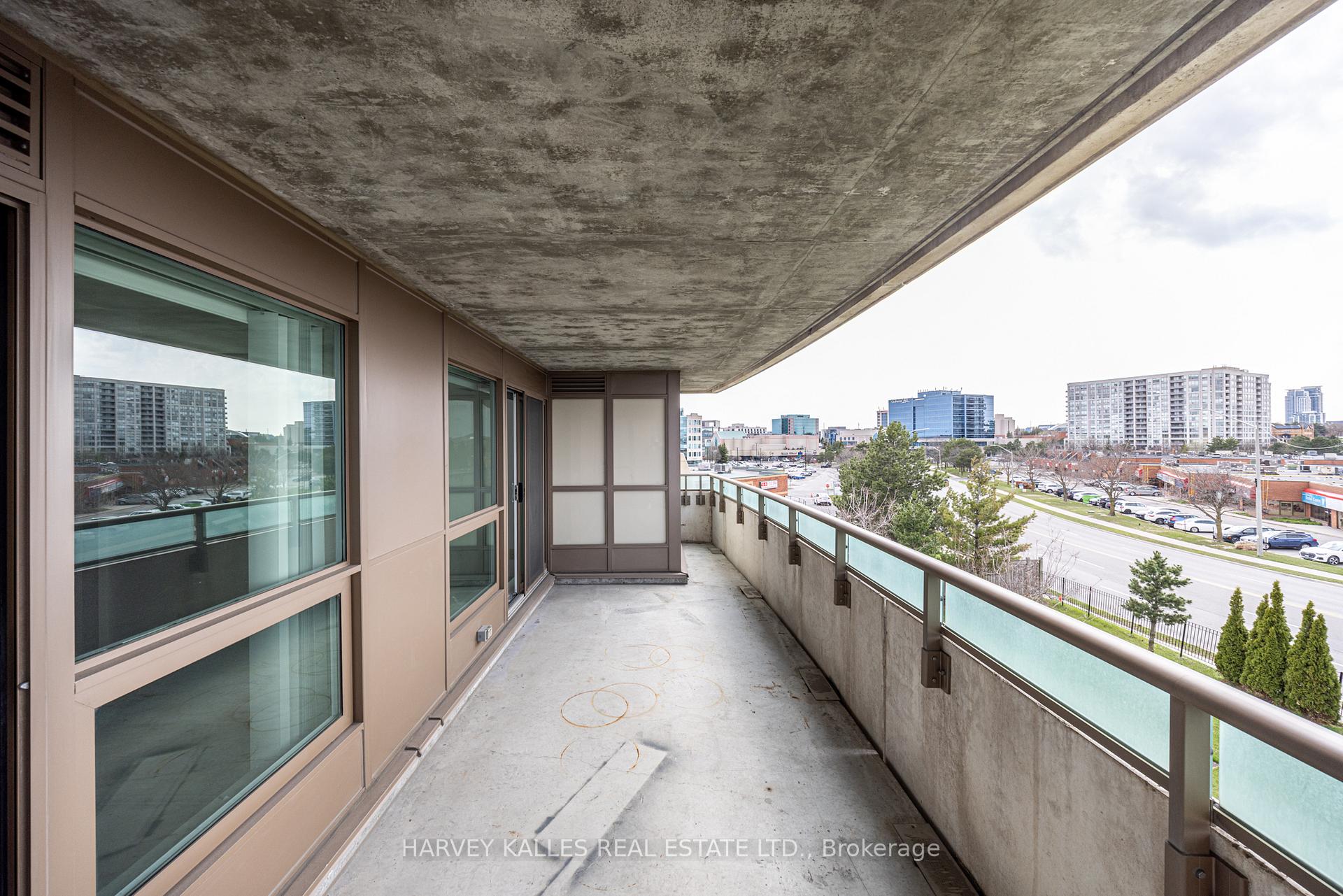 75 Norman Bethune Avenue 317