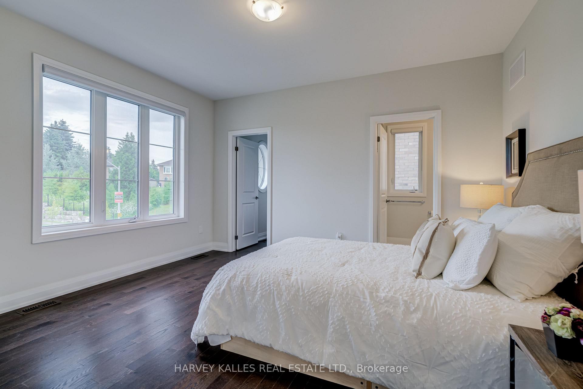 6 Dennis Reed Court