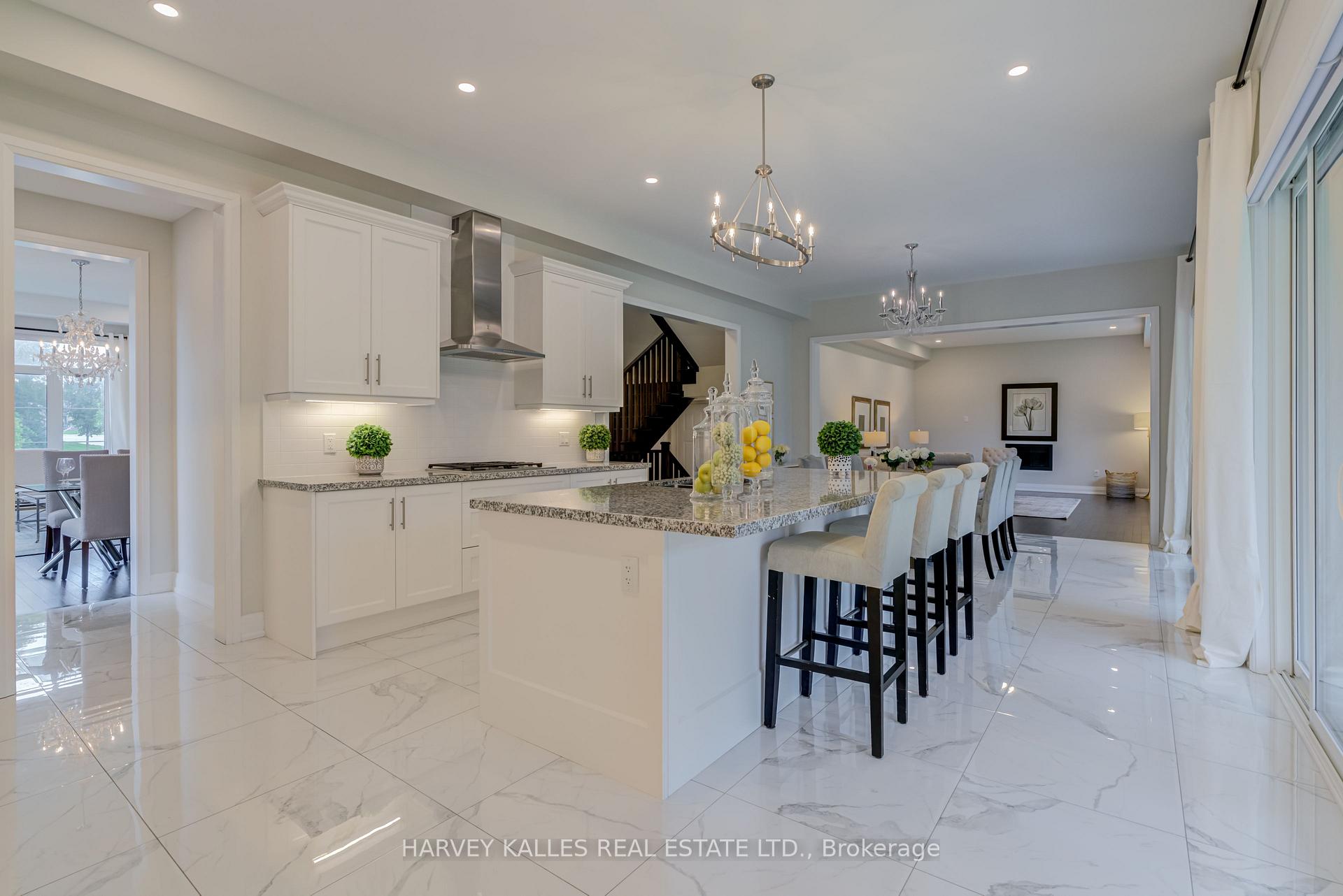 6 Dennis Reed Court