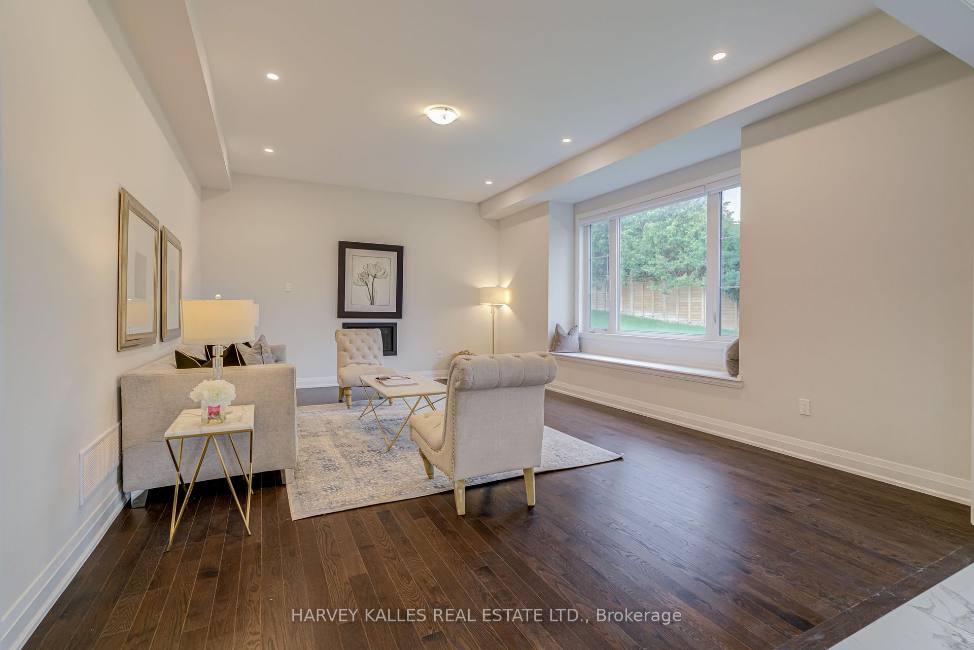 6 Dennis Reed Court