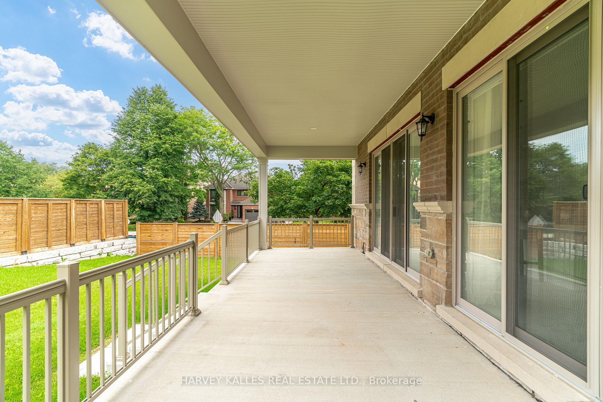 6 Dennis Reed Court