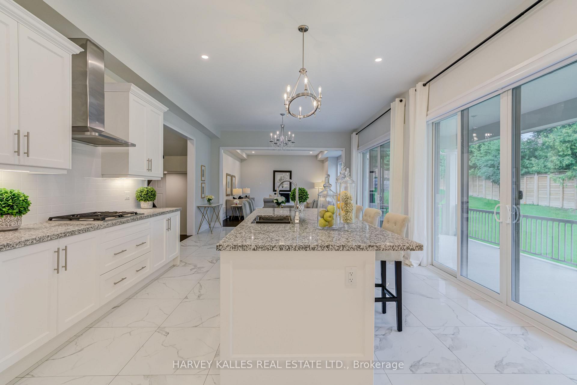 6 Dennis Reed Court