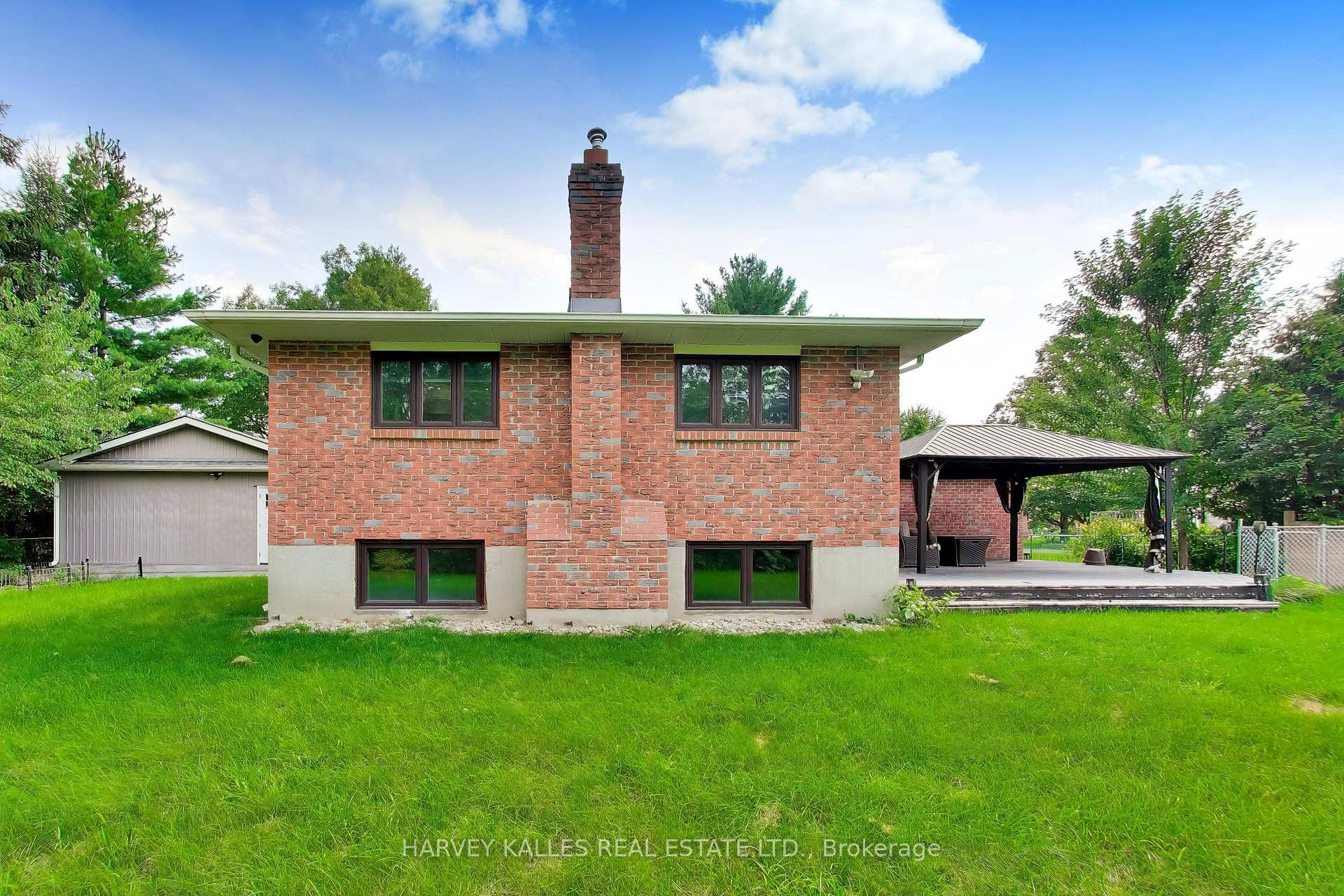 148 Sand Road