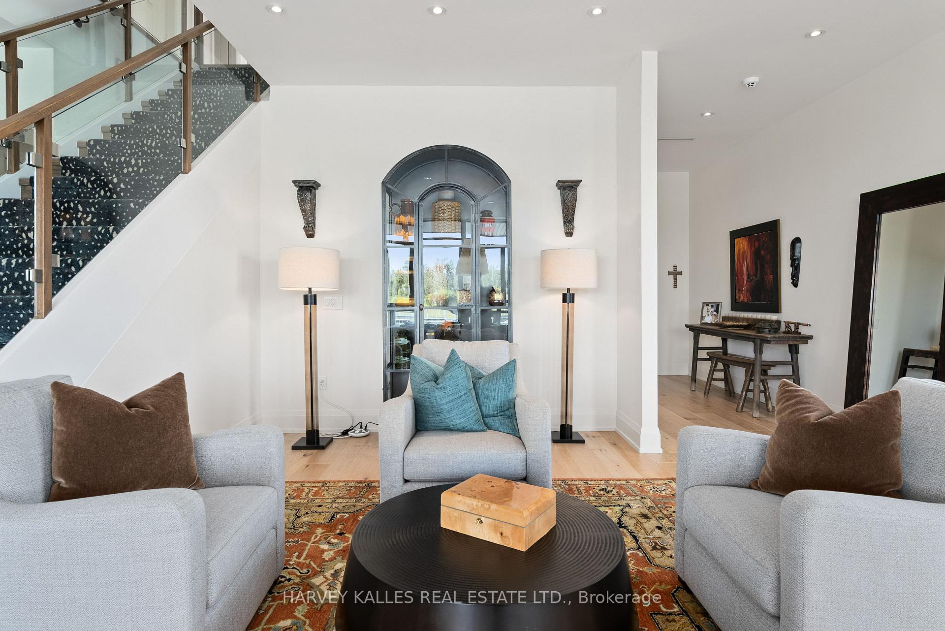 3787 Mangusta Court
