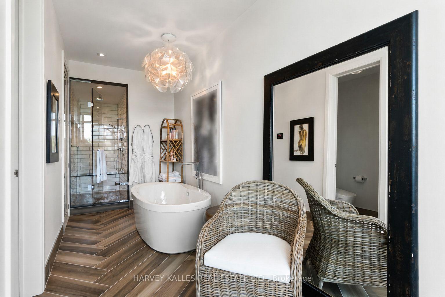 3787 Mangusta Court