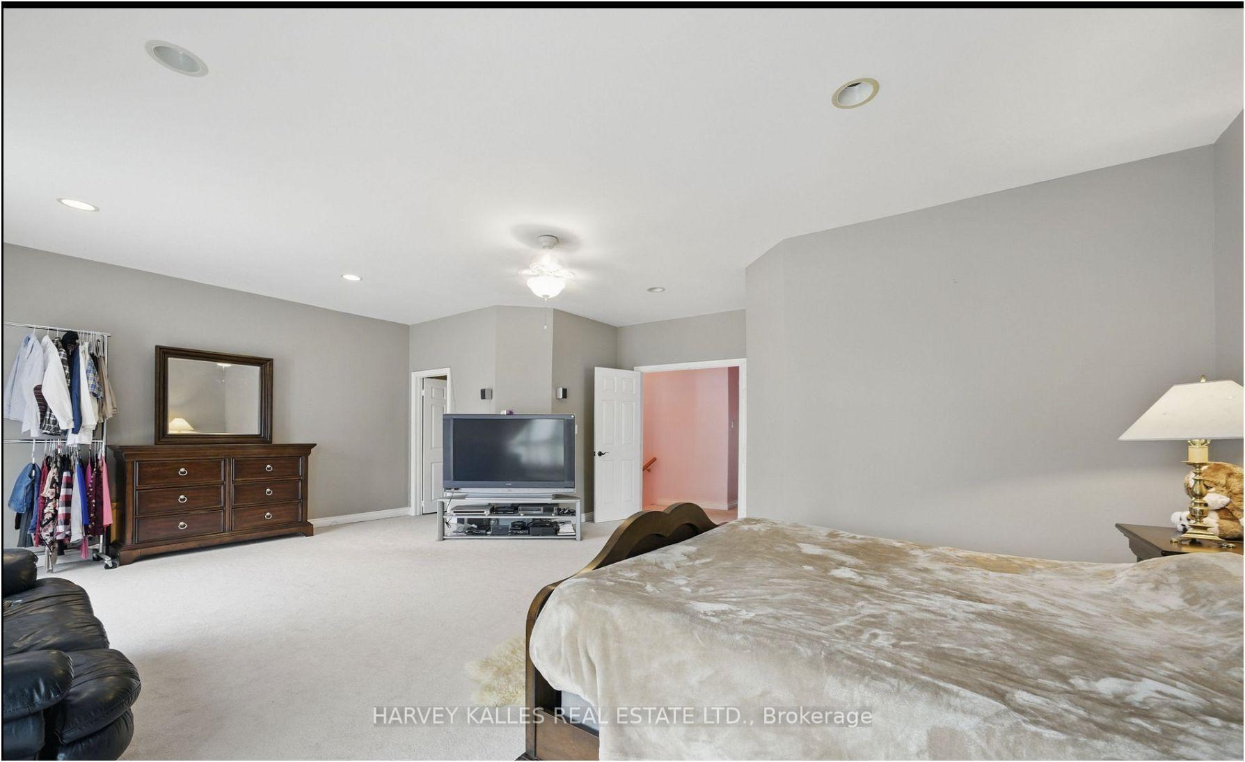 55 Denham Drive