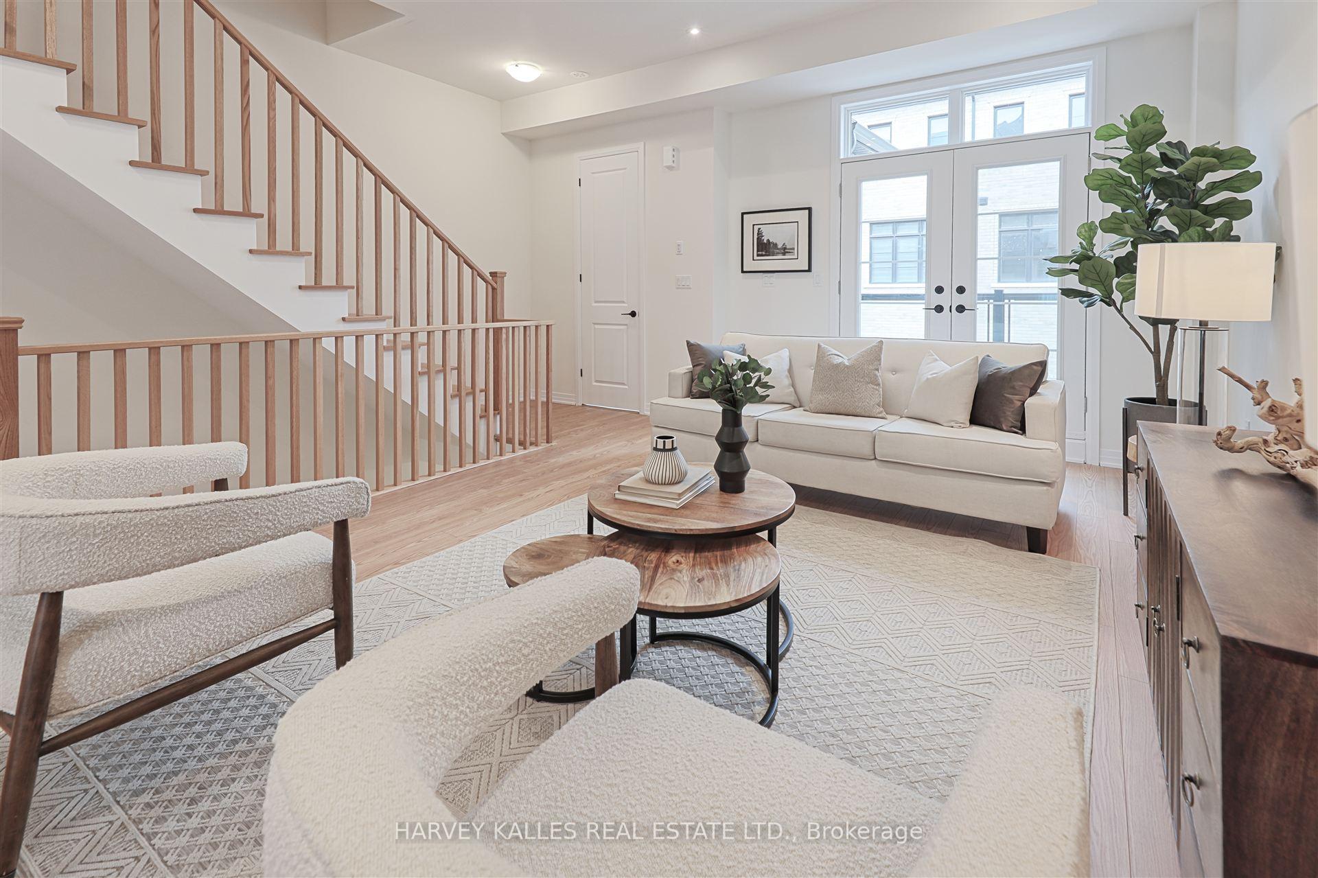 75 De La Roche Drive