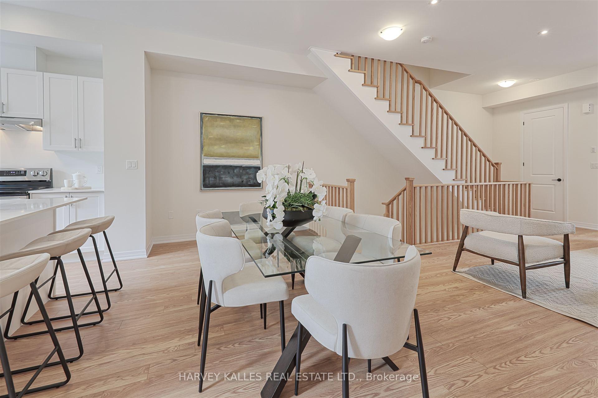 75 De La Roche Drive