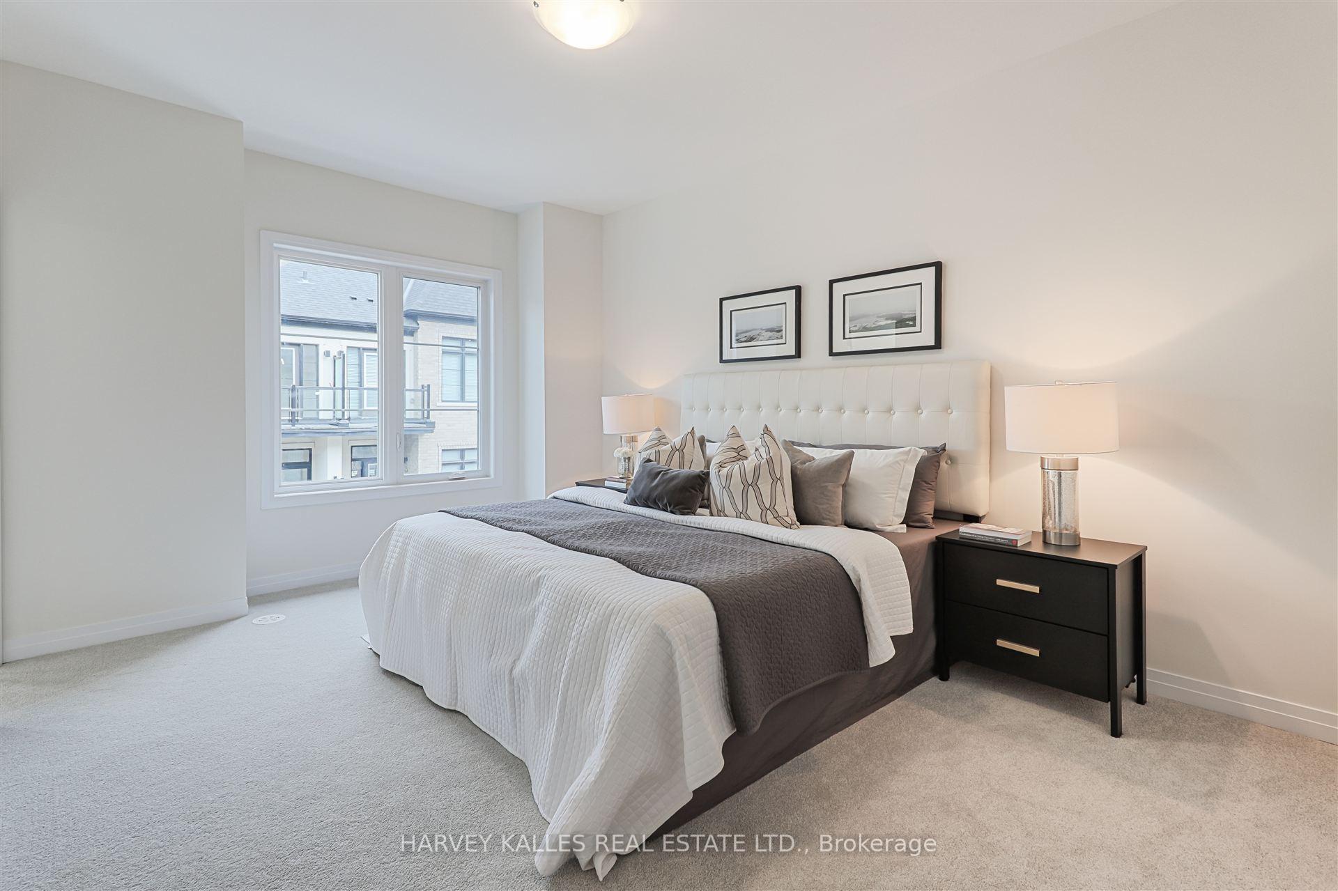 75 De La Roche Drive