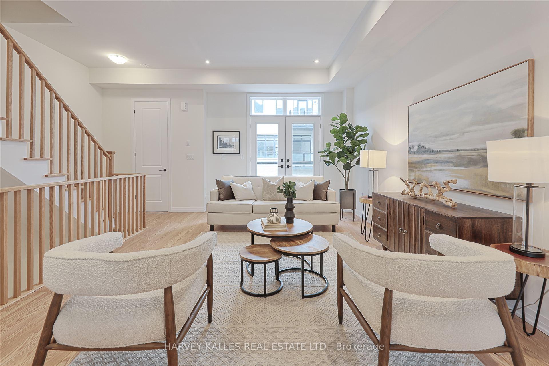 75 De La Roche Drive