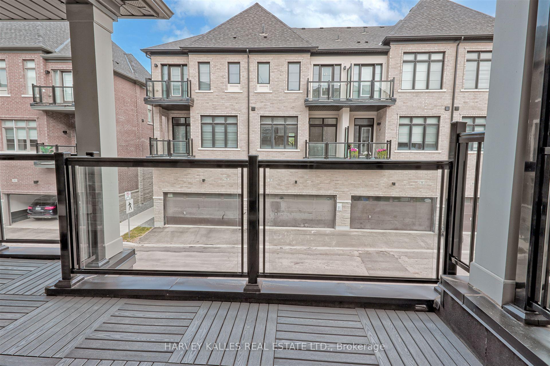 75 De La Roche Drive