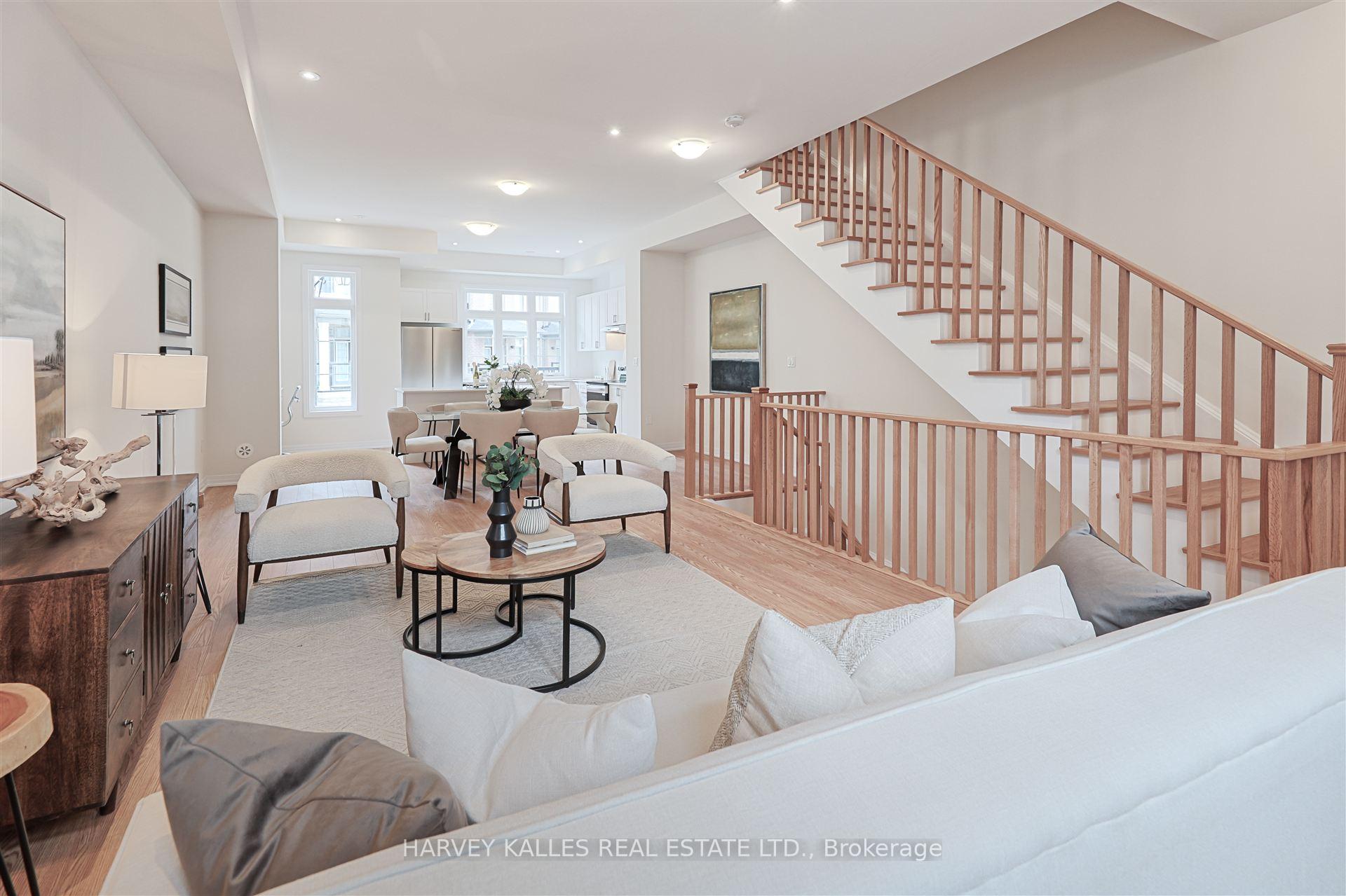 75 De La Roche Drive