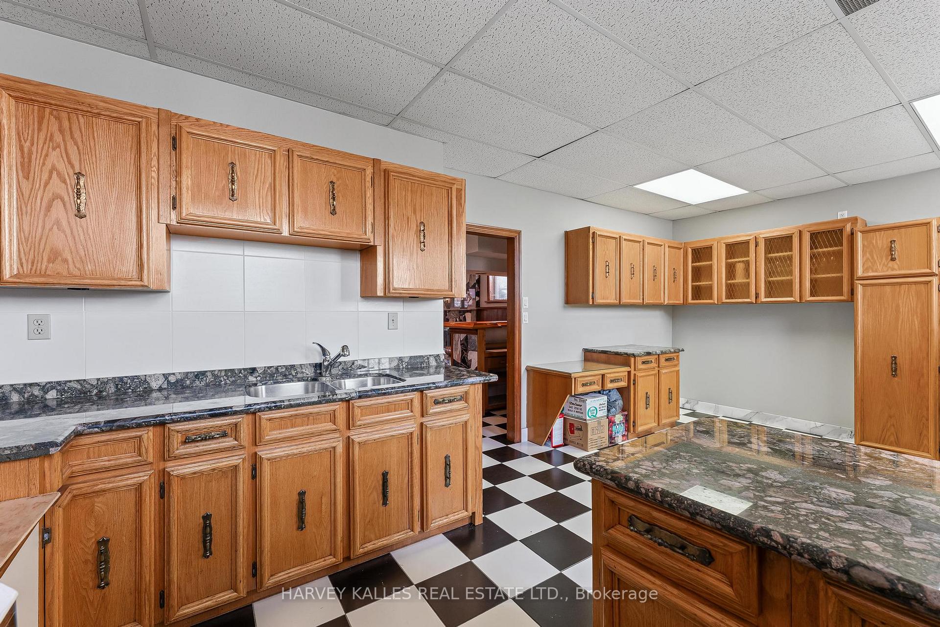 113 Bond Crescent