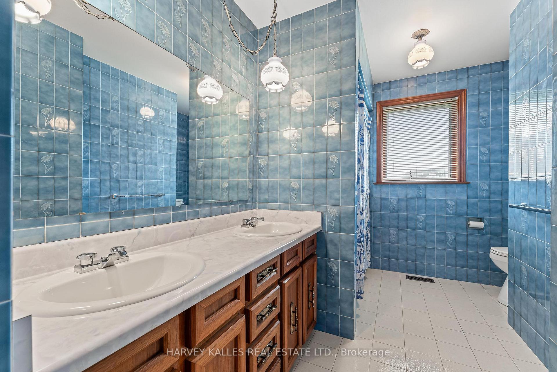 113 Bond Crescent