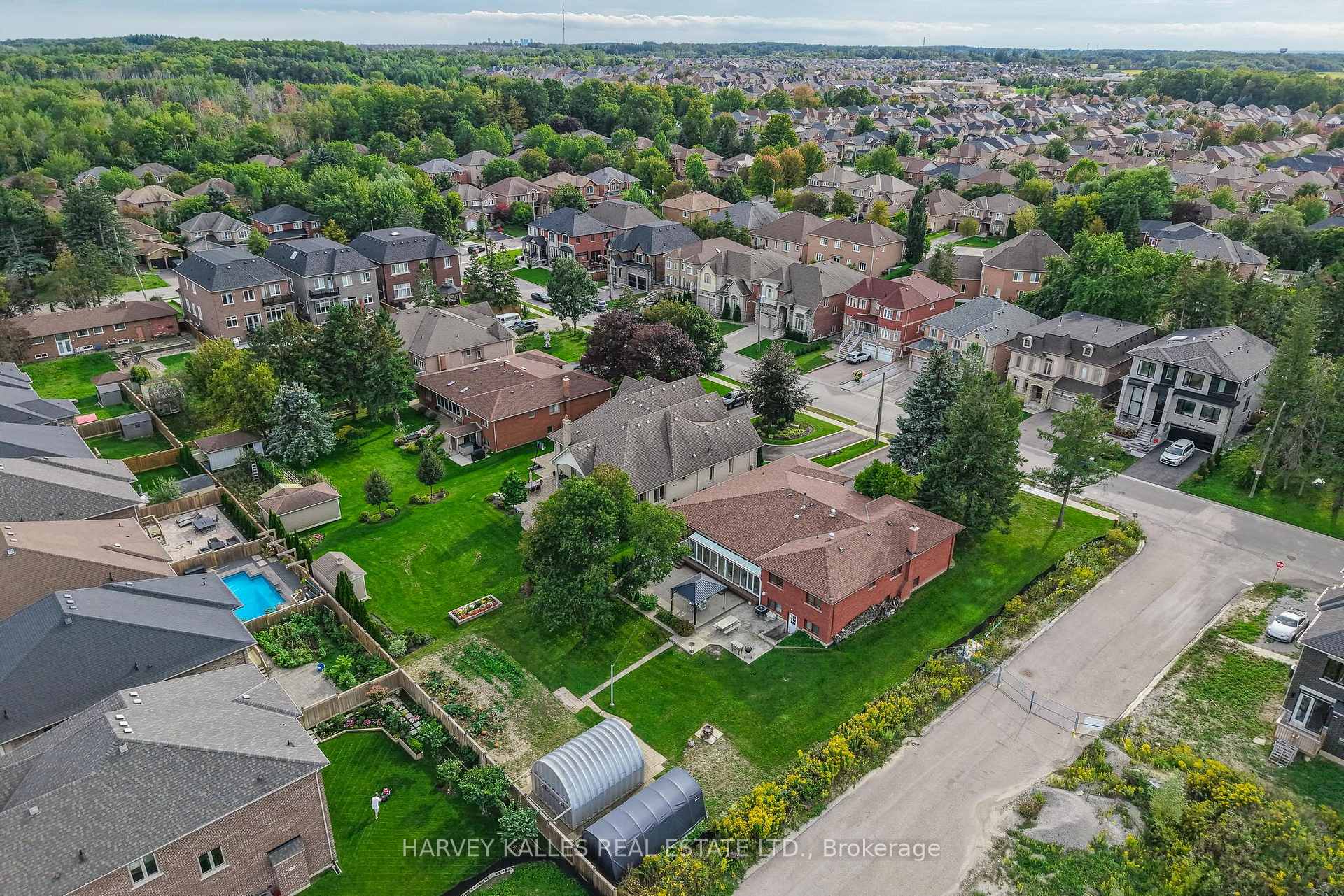 113 Bond Crescent