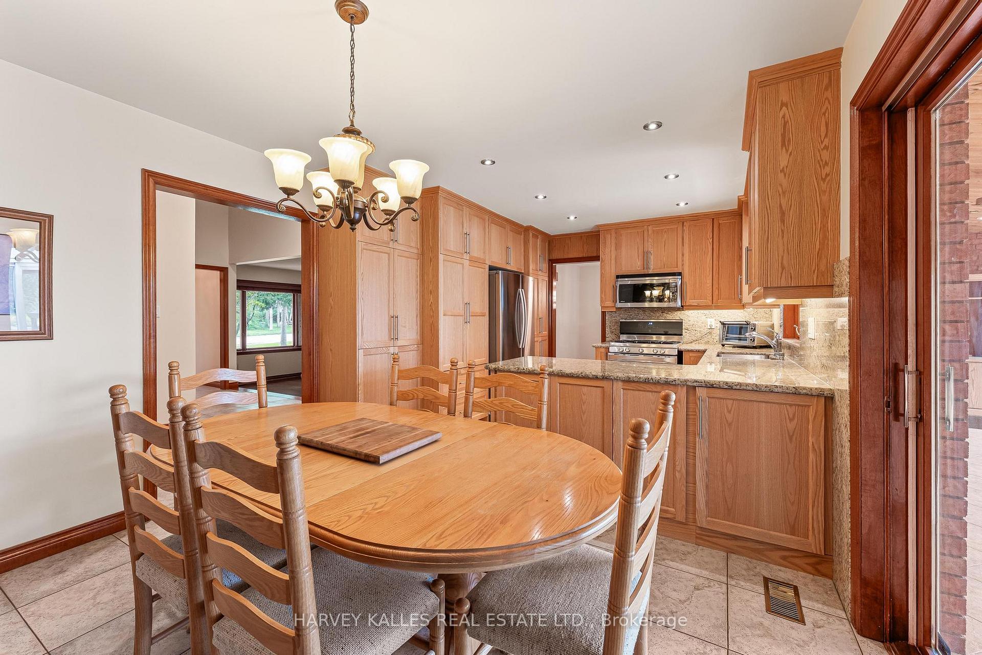 113 Bond Crescent