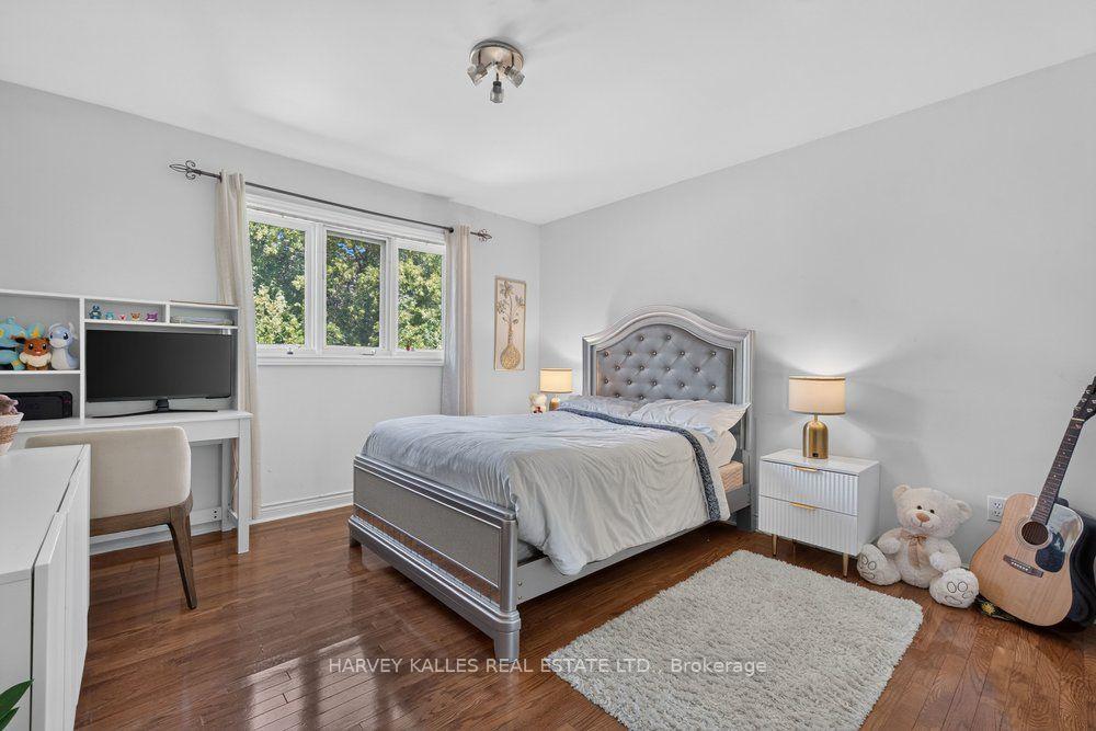 28 Putting Green Crescent