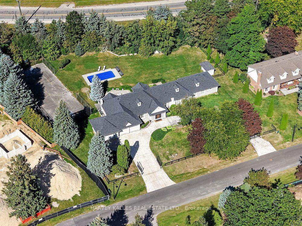 28 Putting Green Crescent