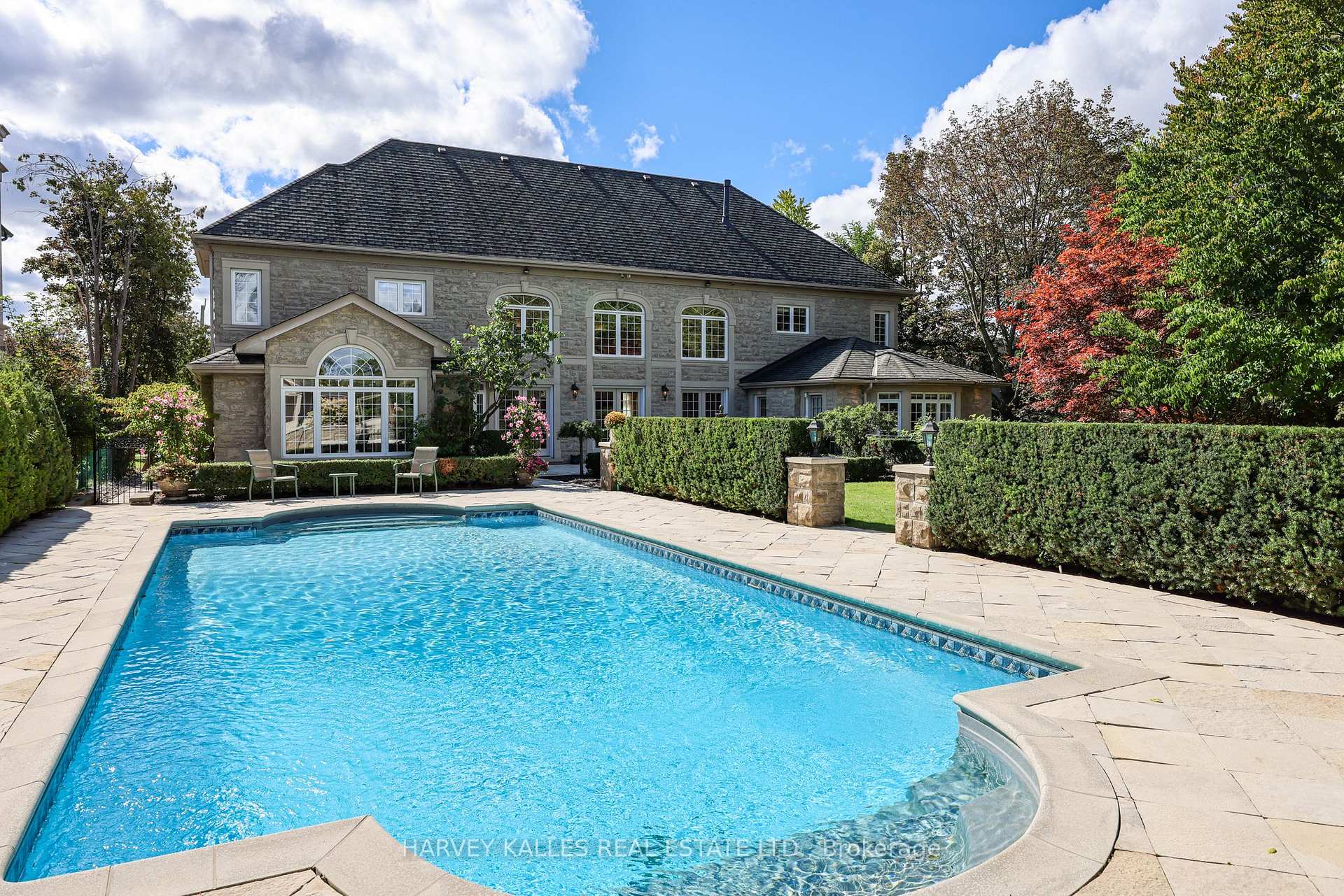 43 Thornbank Road