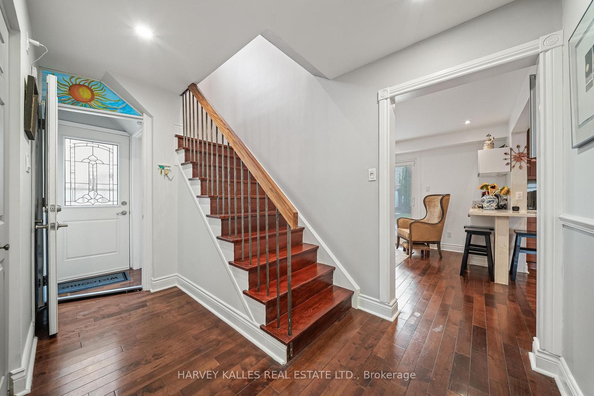 221 Snowshoe Crescent