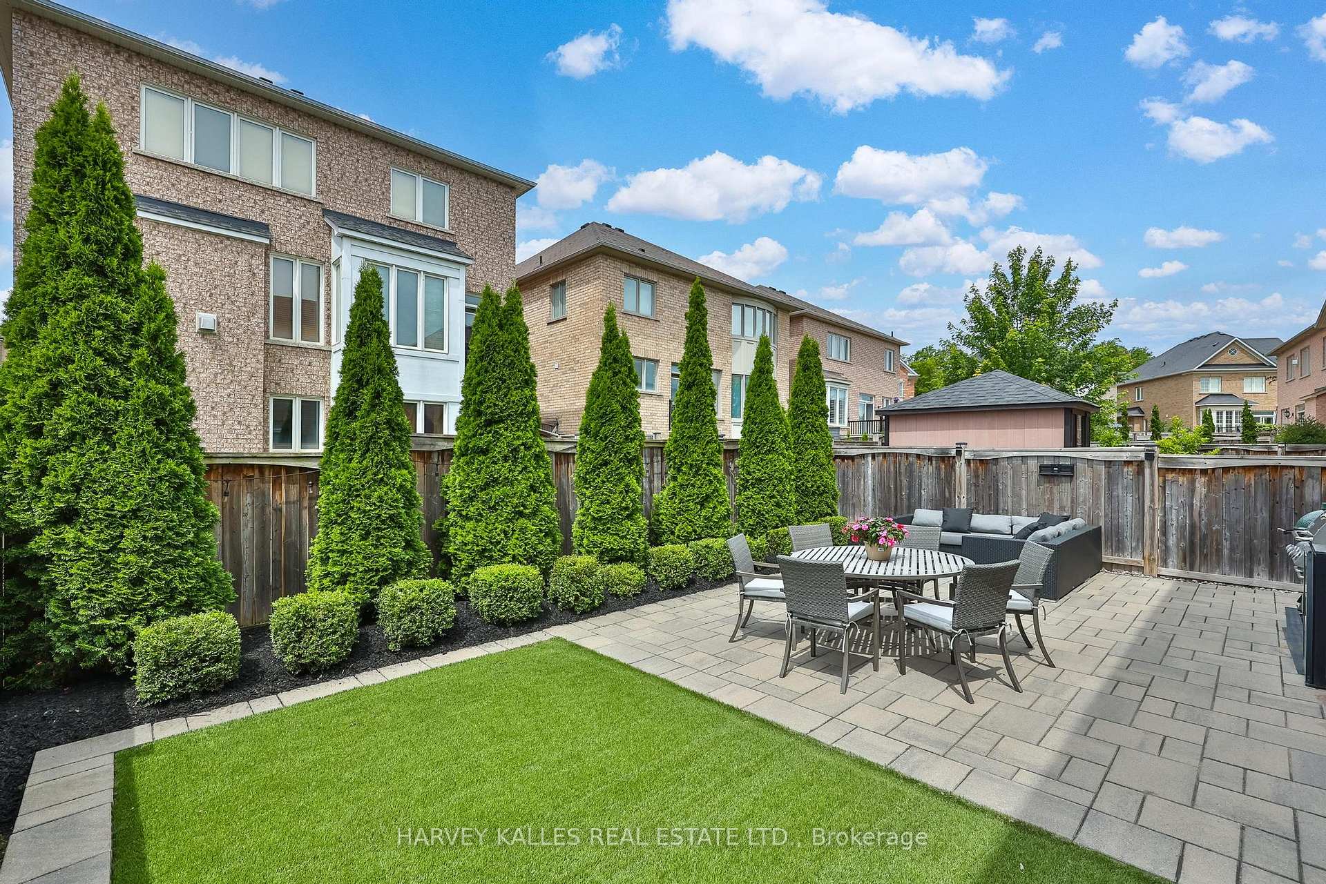46 Grayleaf Drive