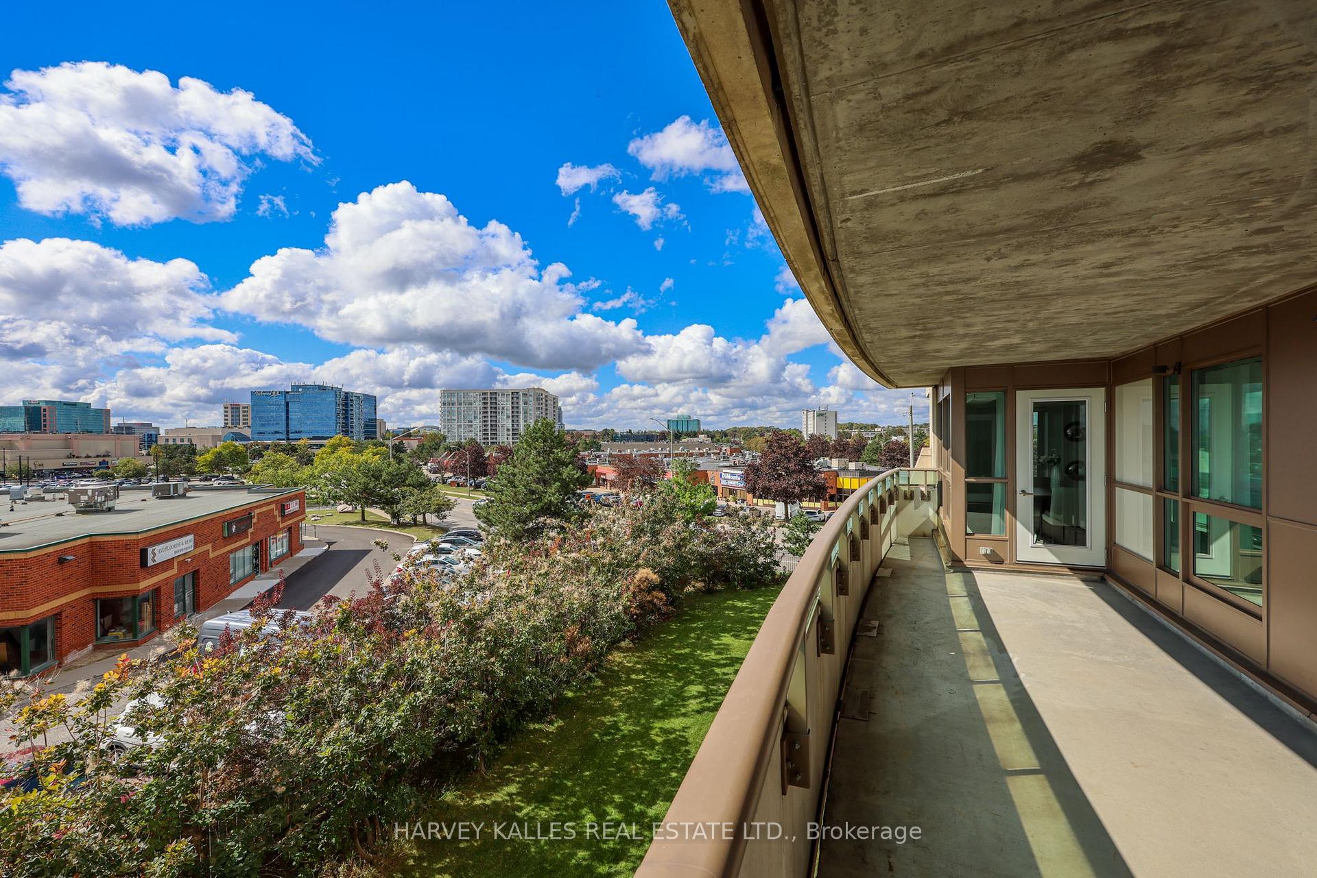 75 Norman Bethune Avenue 317