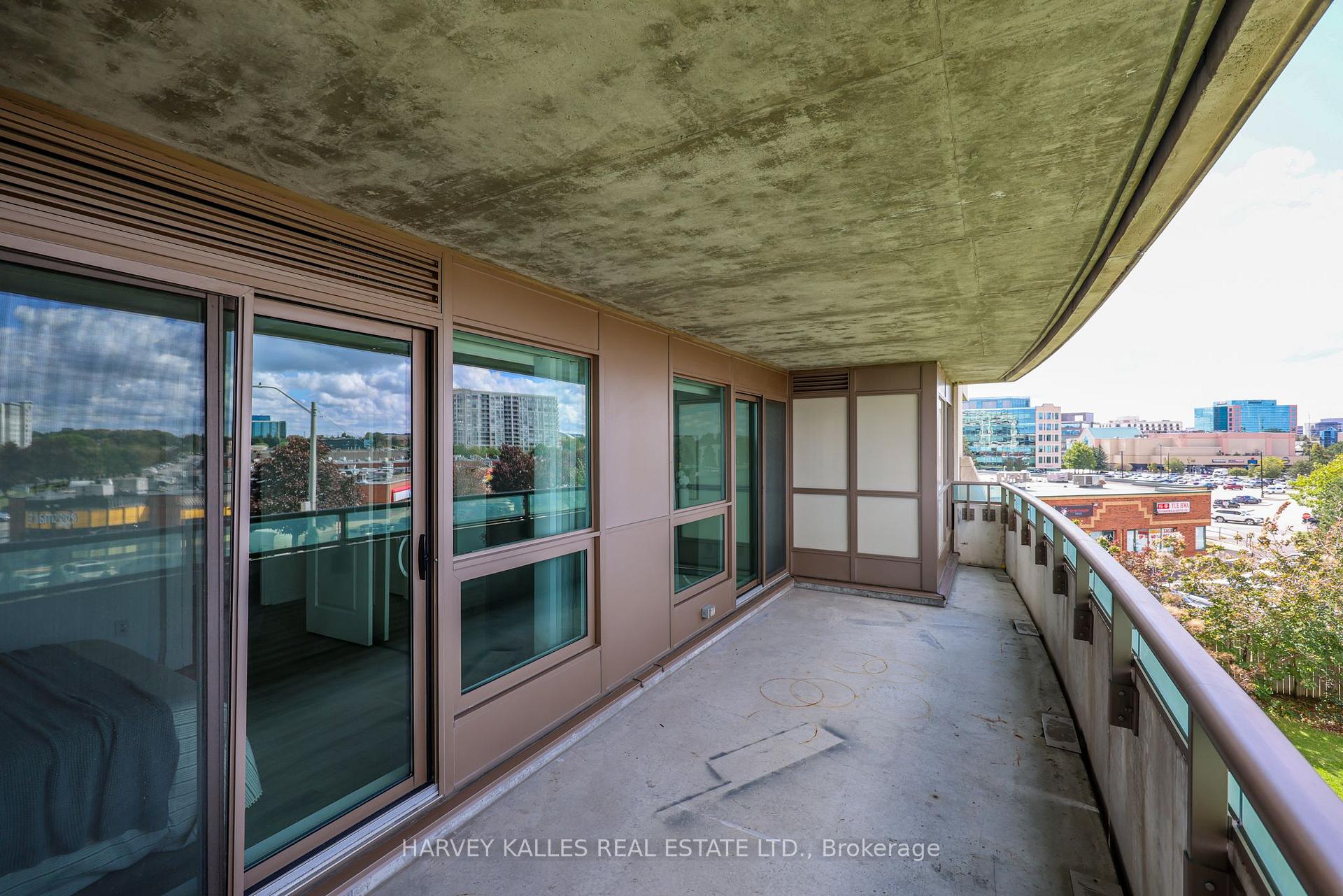 75 Norman Bethune Avenue 317