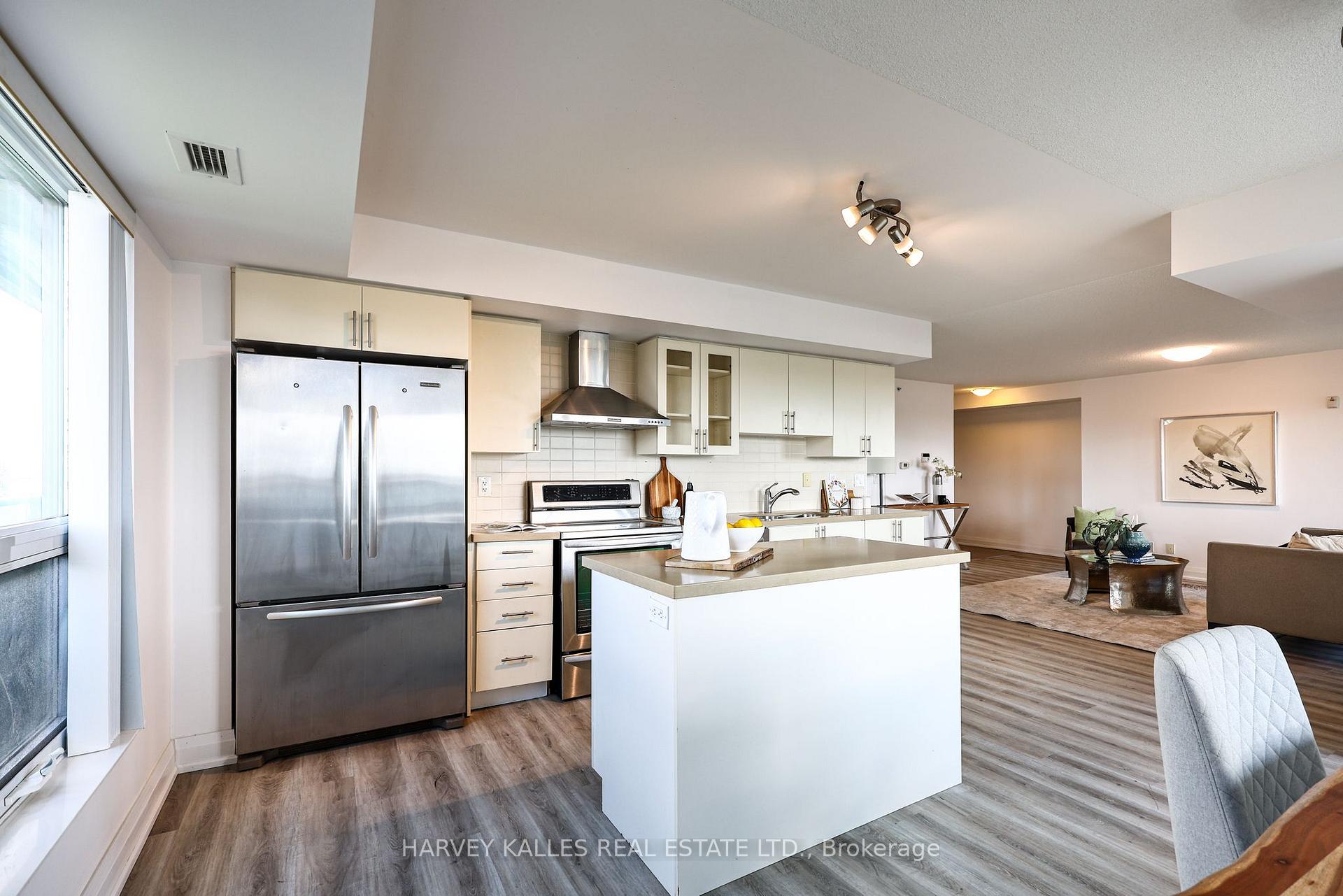 75 Norman Bethune Avenue 317