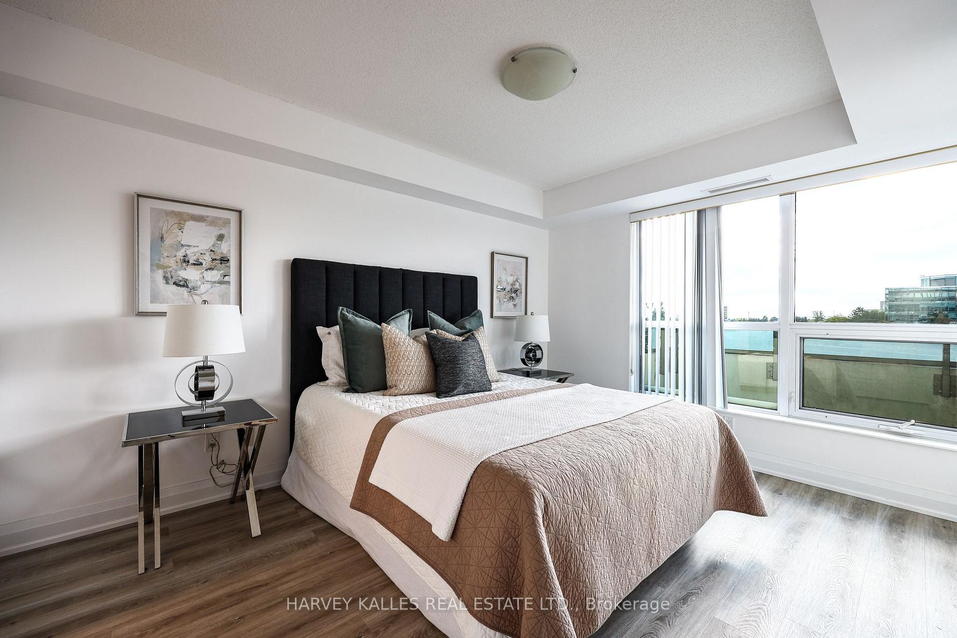 75 Norman Bethune Avenue 317