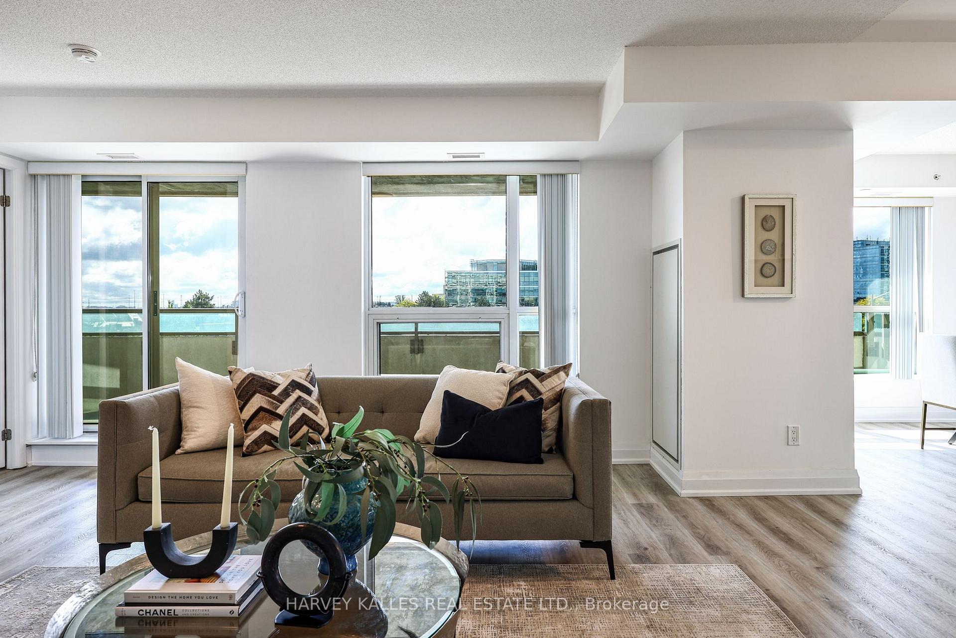 75 Norman Bethune Avenue 317