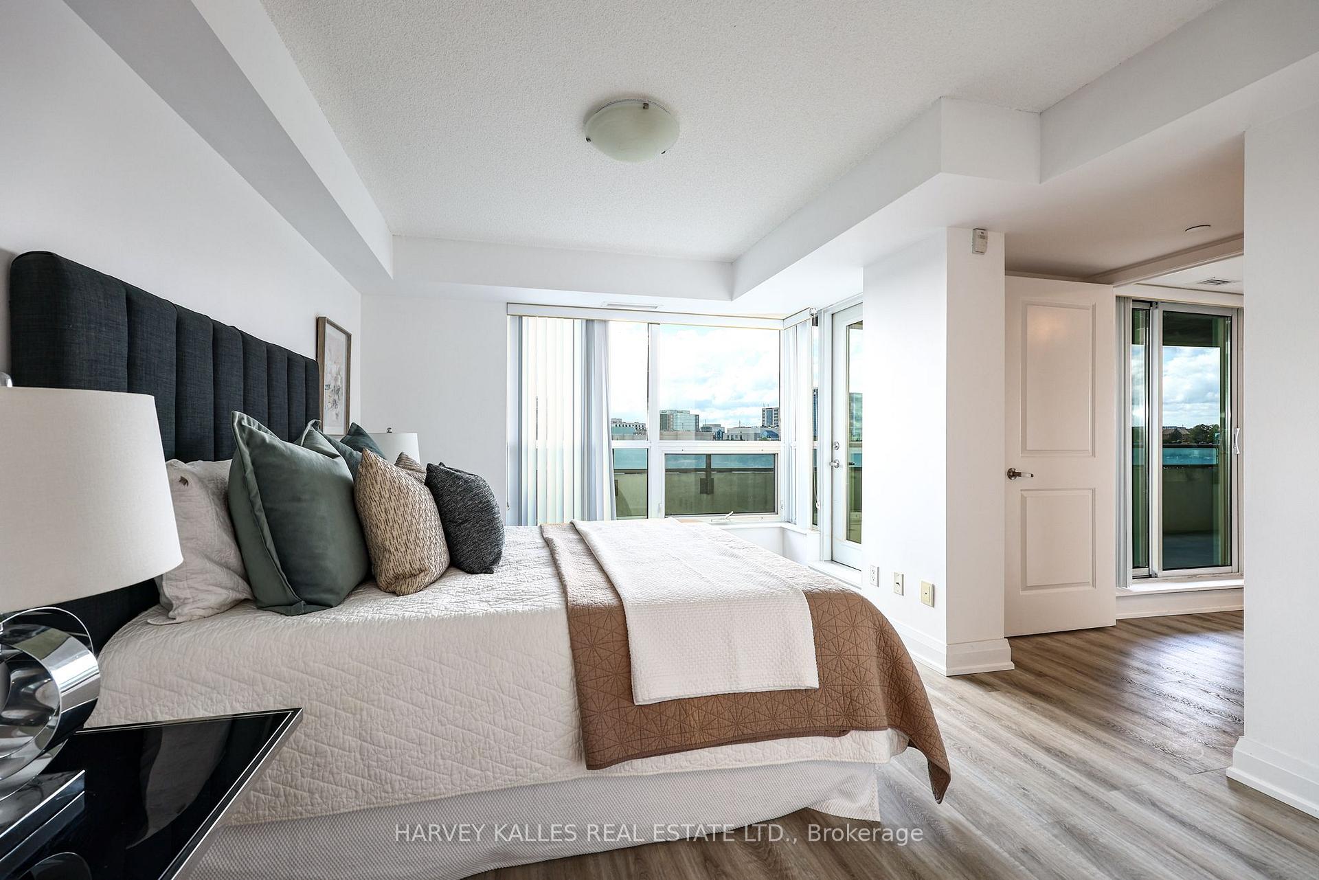 75 Norman Bethune Avenue 317