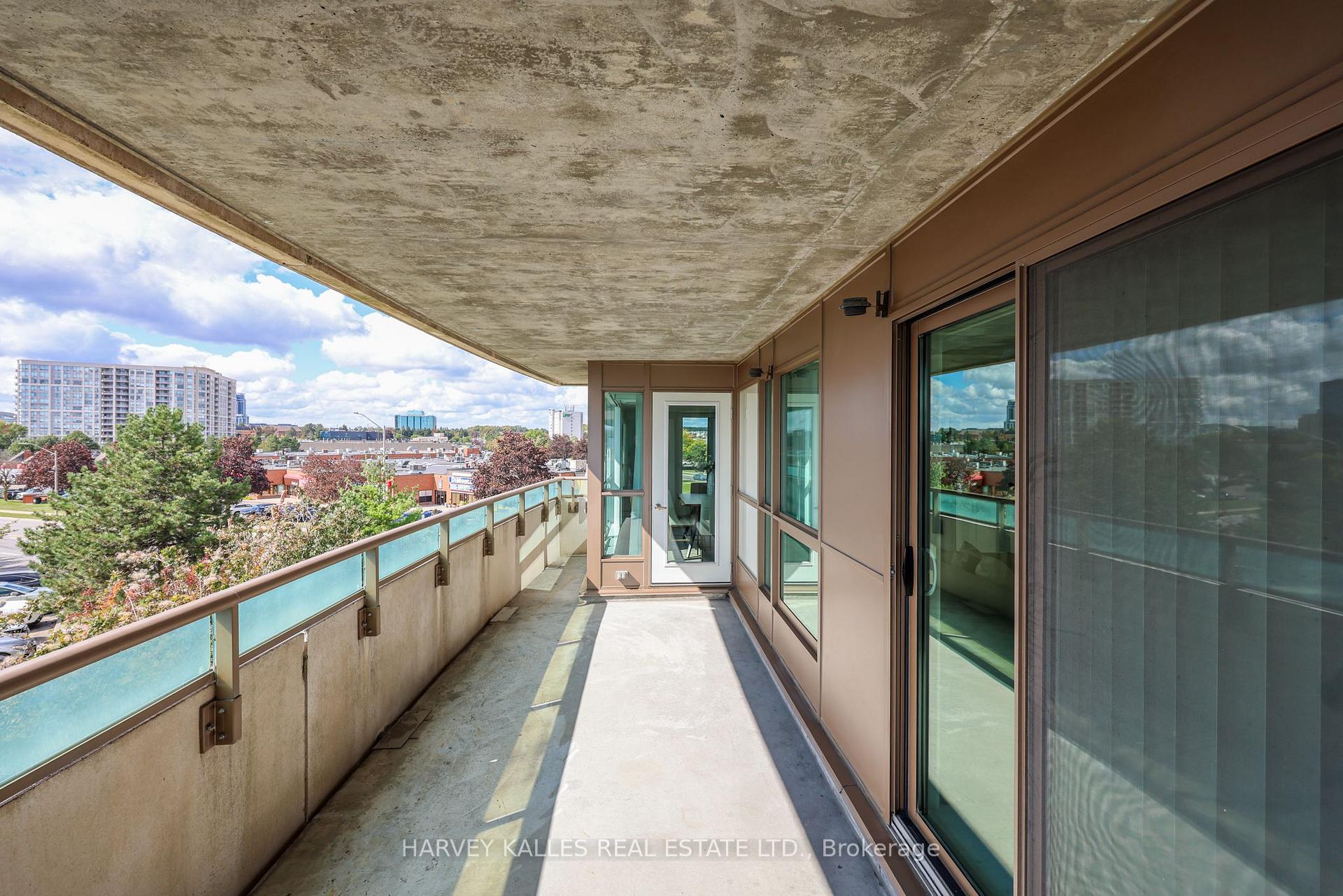 75 Norman Bethune Avenue 317