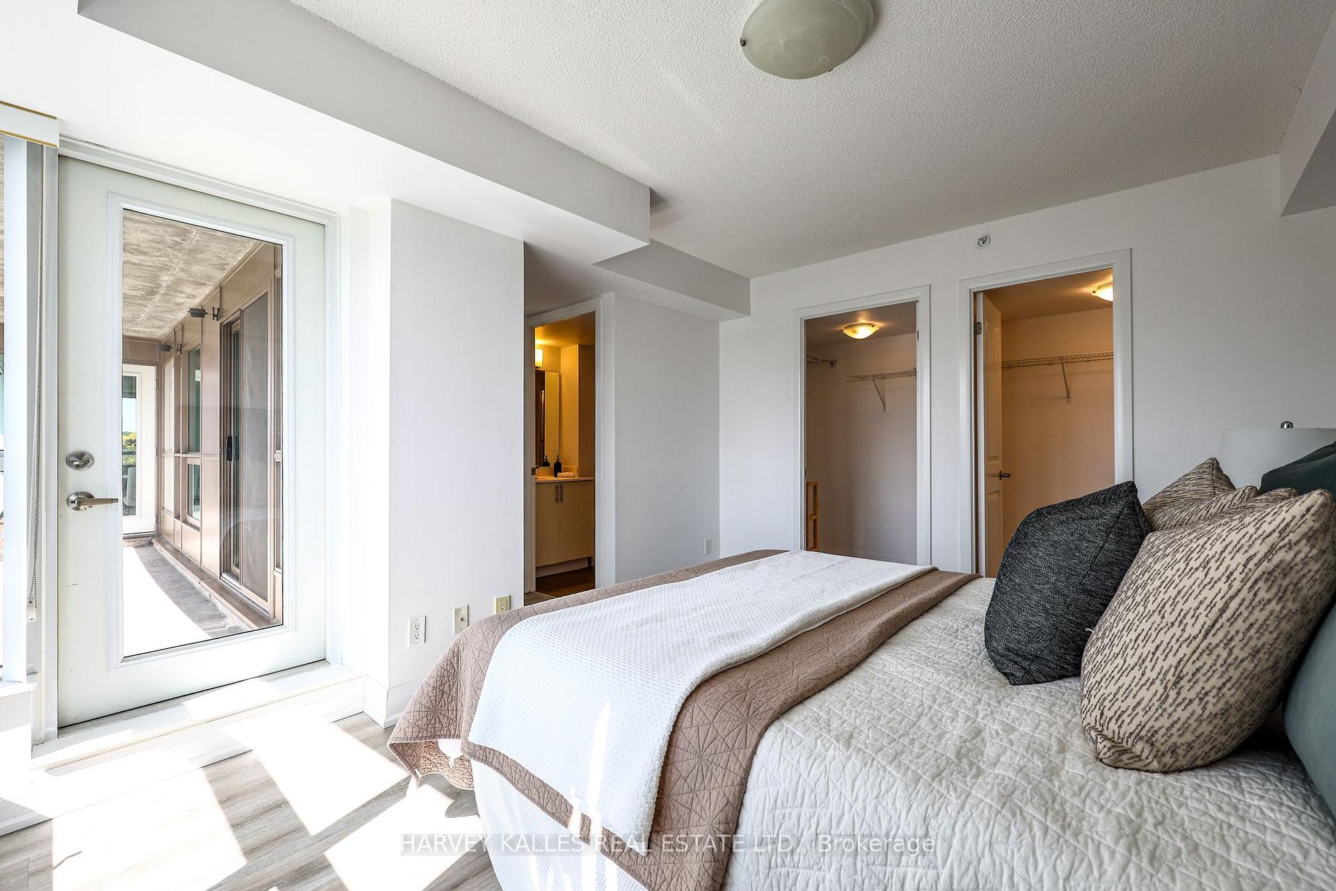 75 Norman Bethune Avenue 317