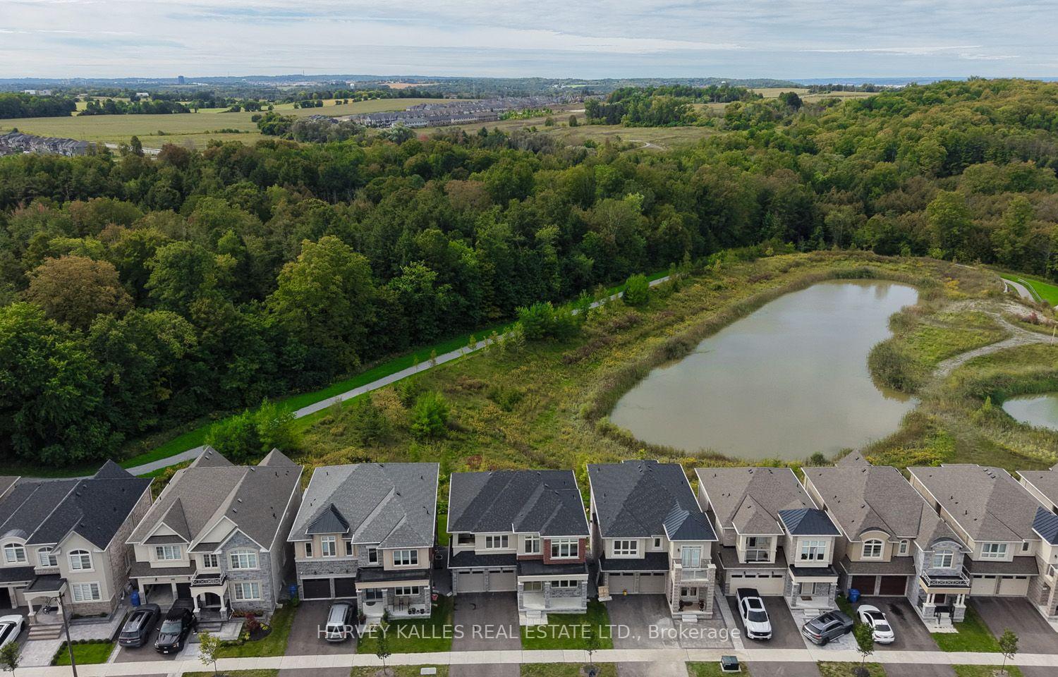 253 Seaview Heights Main Floor