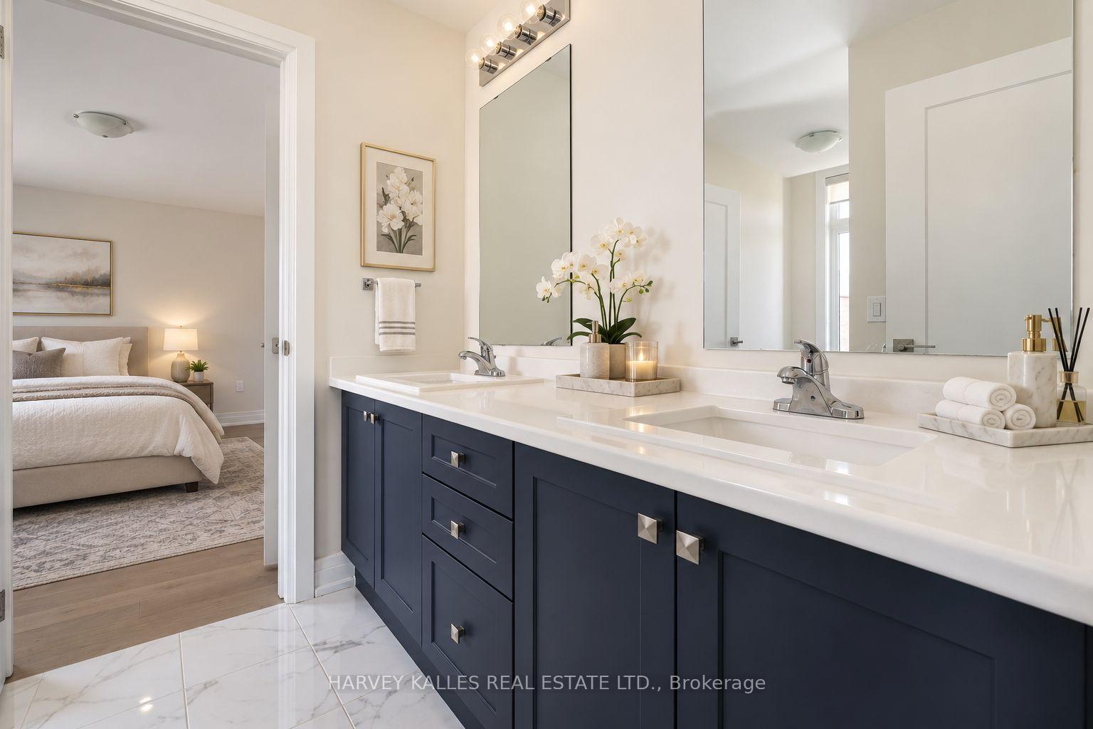253 Seaview Heights Main Floor