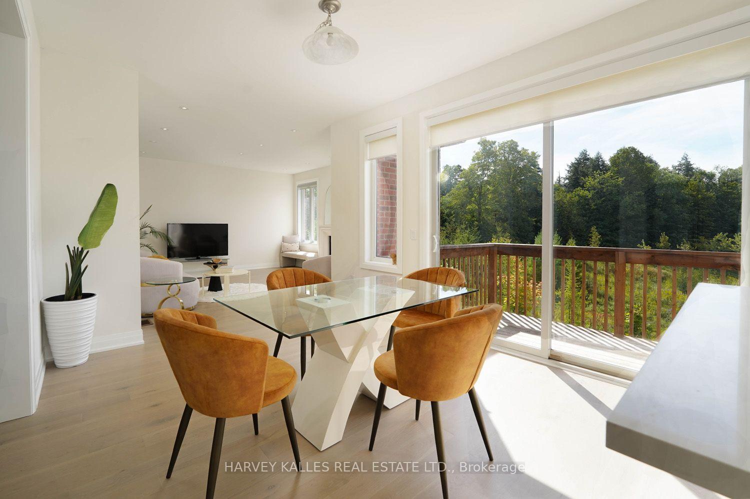 253 Seaview Heights Main Floor